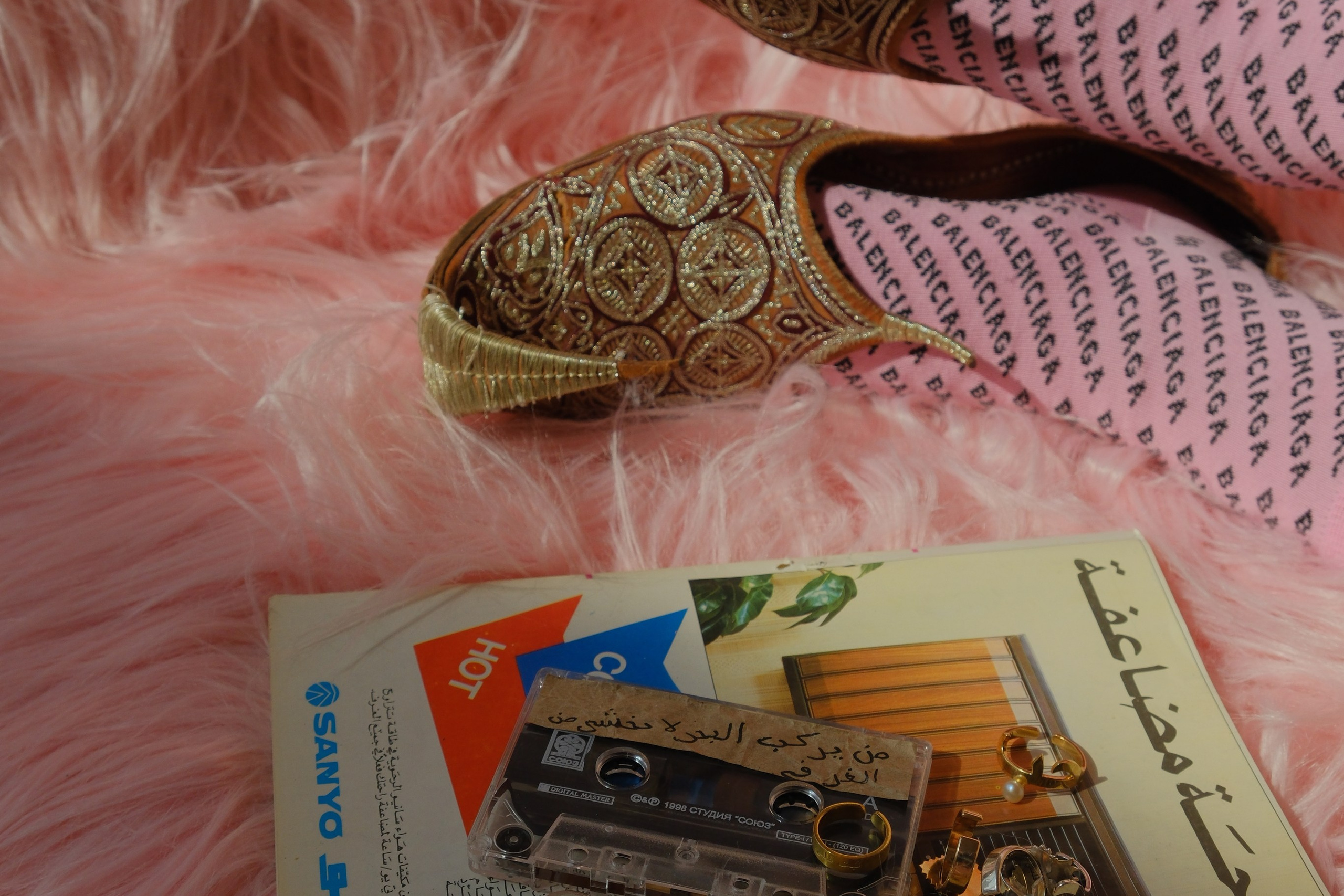 Brand: Thabbitqalbi. Имиджевая съемка для коллекции украшений, посвященным Дальнему Востоку, в&nbsp;стиле арабского андеграунда