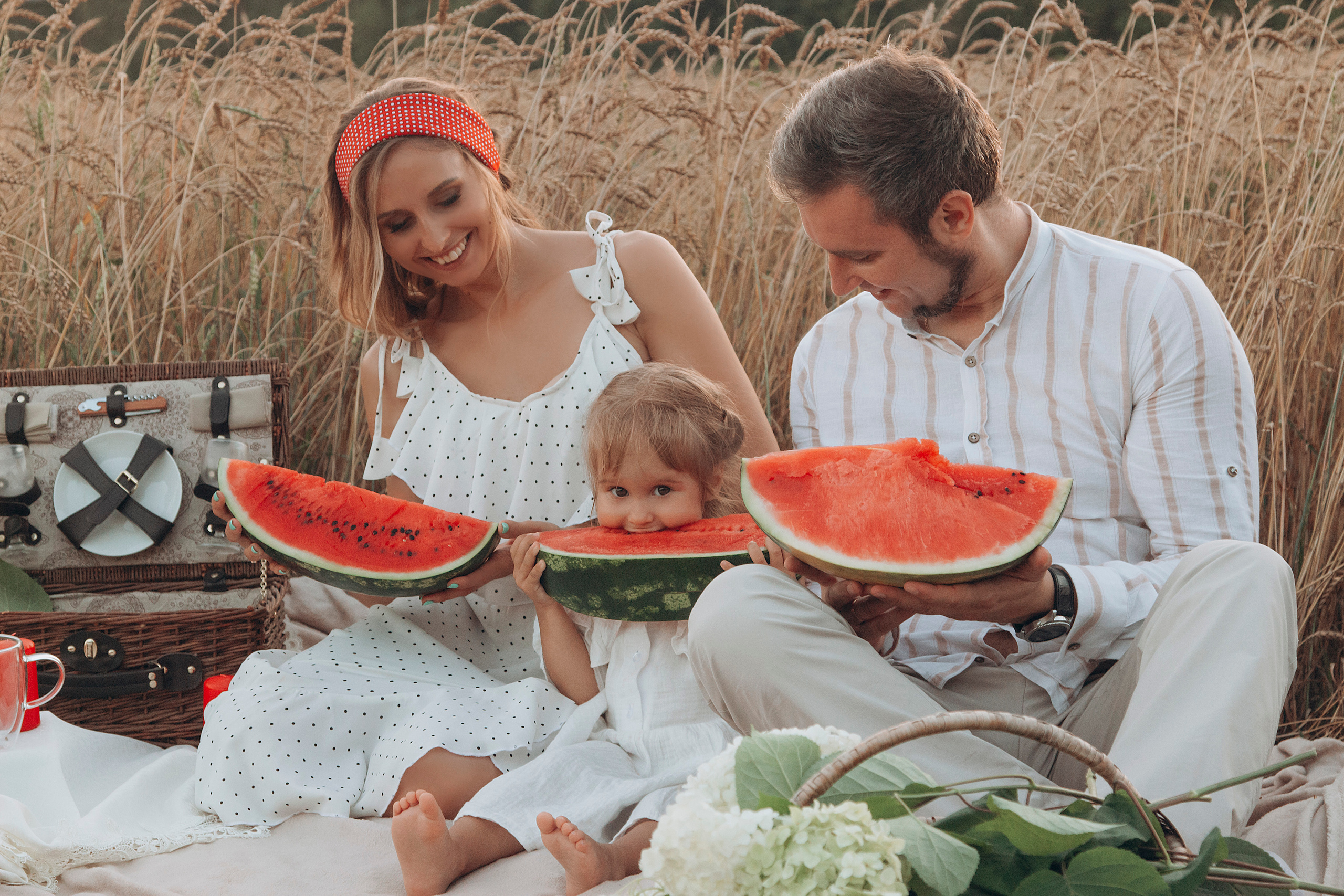 Лена, Роман и Милана