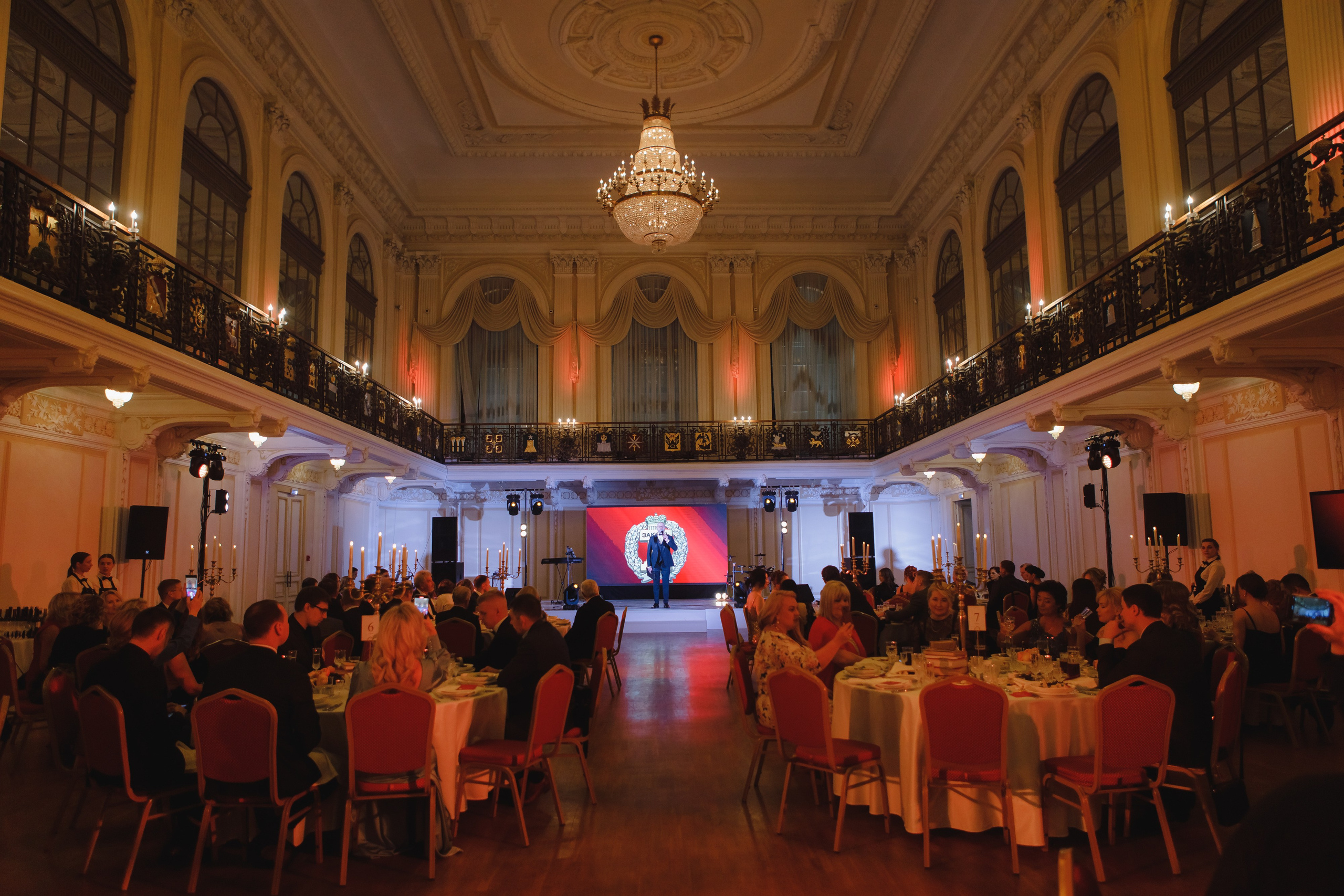 Банкет в бальном стиле