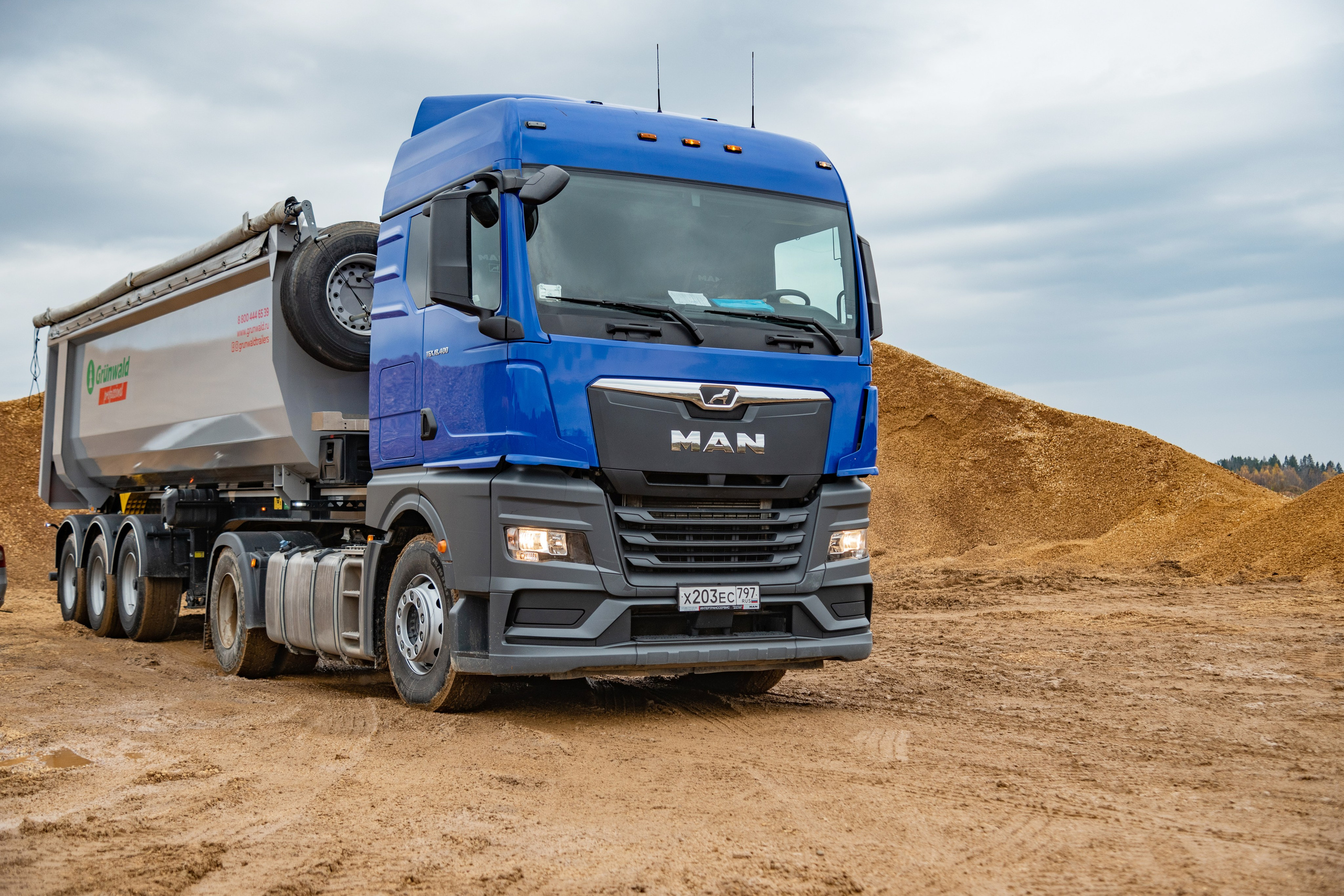 Фотосъёмка: Коммерческая техника / Грузовые авто в Москве