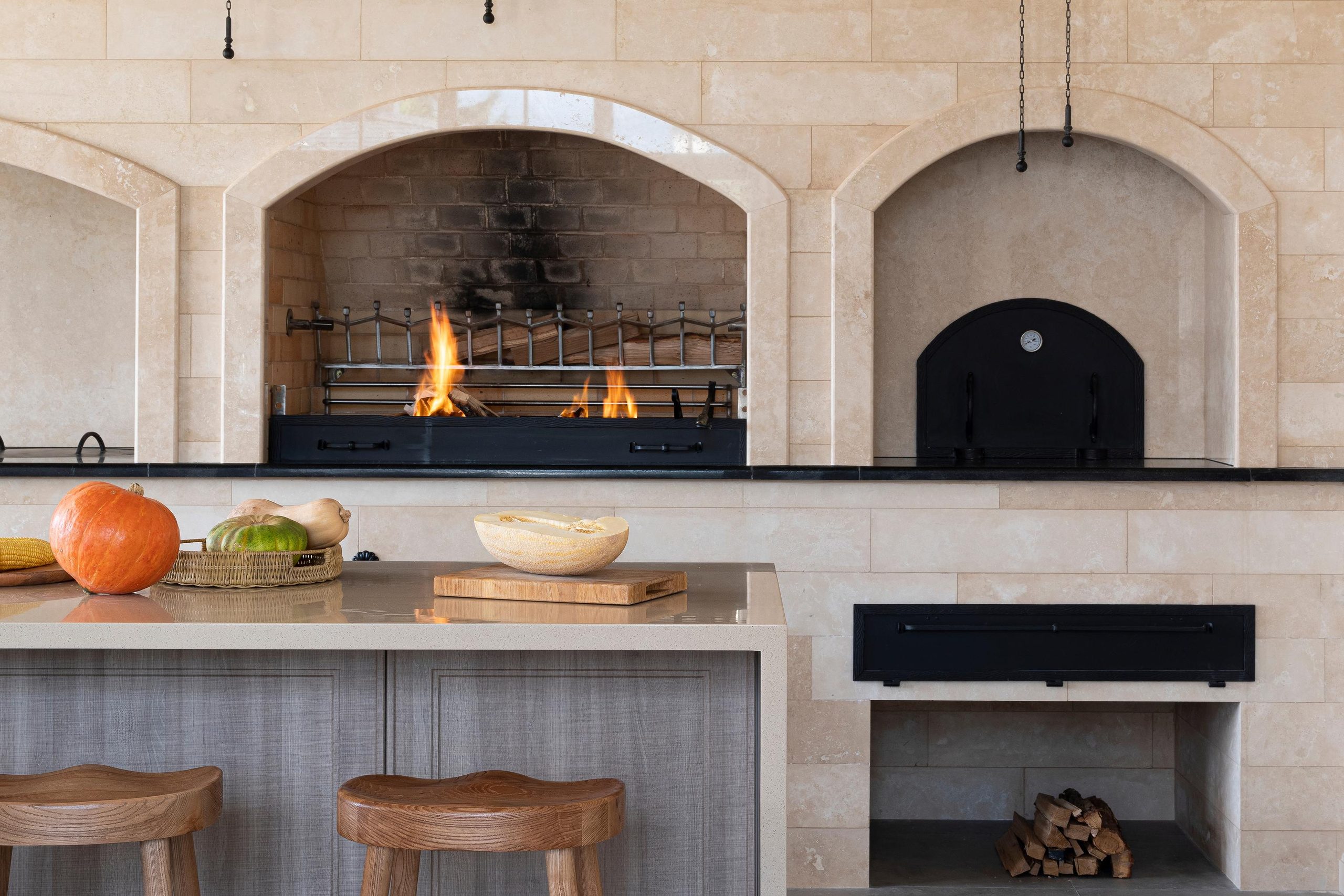 БЕСЕДКА (реализация)