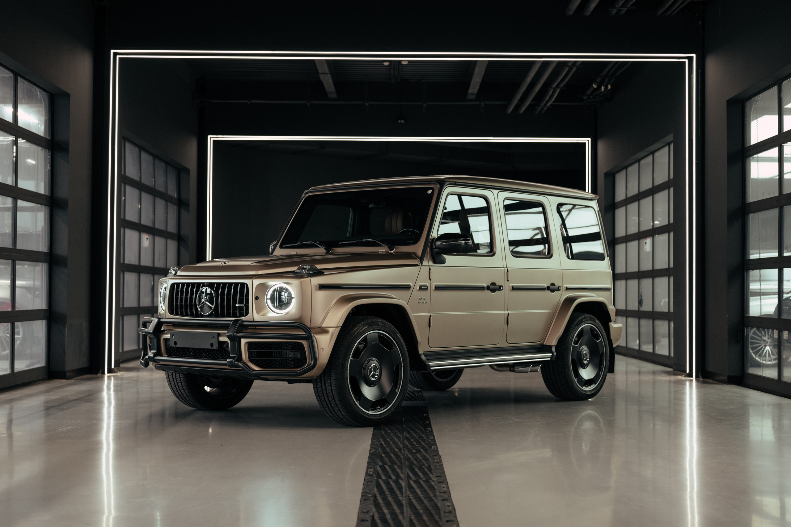 Mercedes G63 Gold