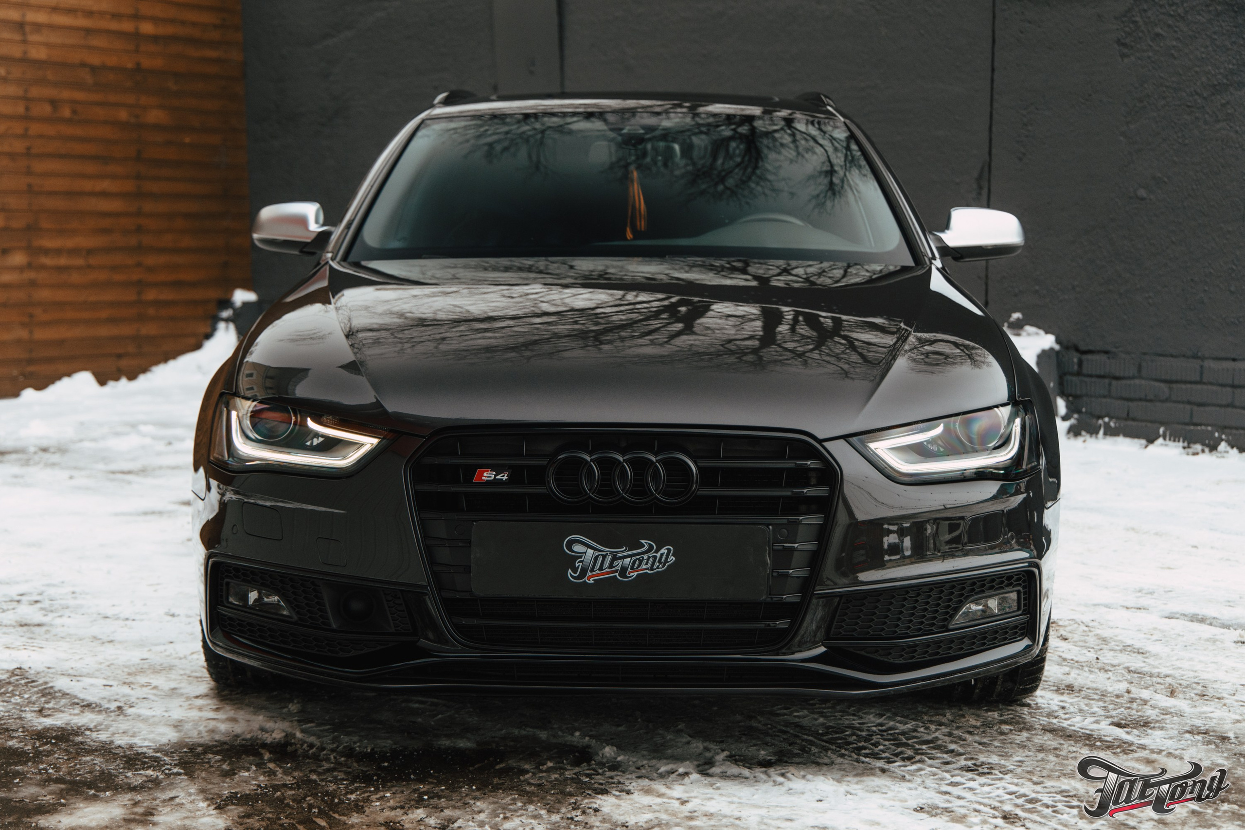 Audi S4 полный окрас кузова, кузовные работы и антихром