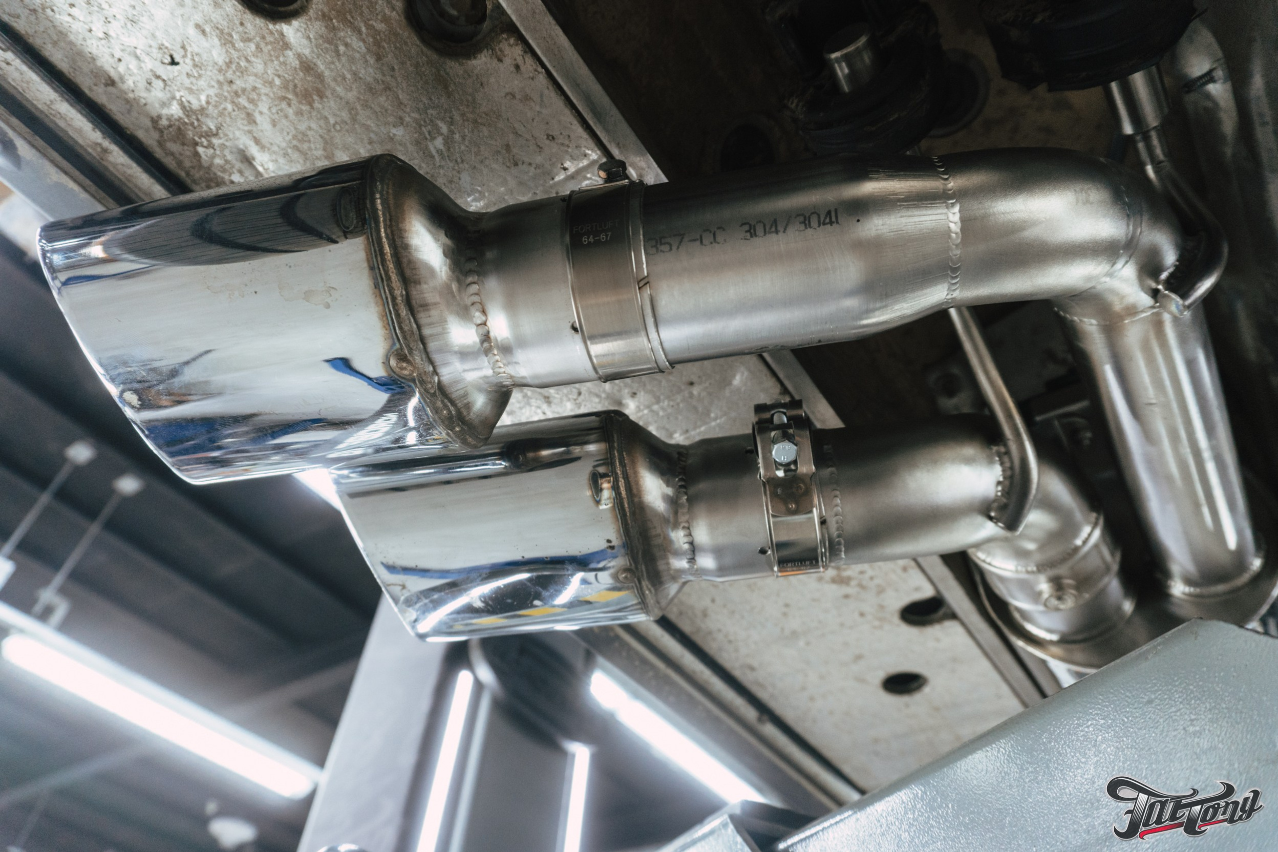 Mercedes G-class выхлопная система с 2мя режимами громкости