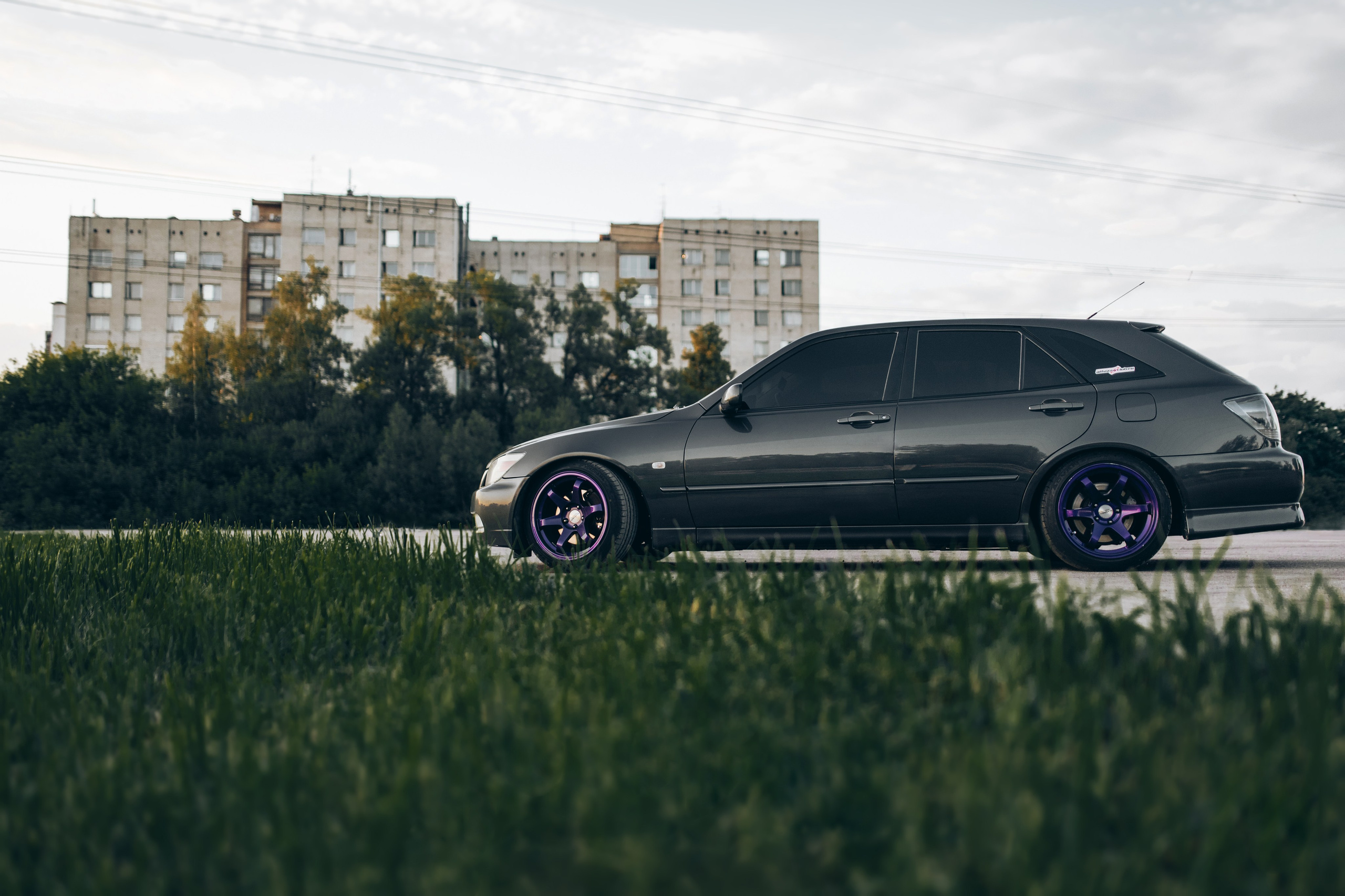 Lexus is200 theowain