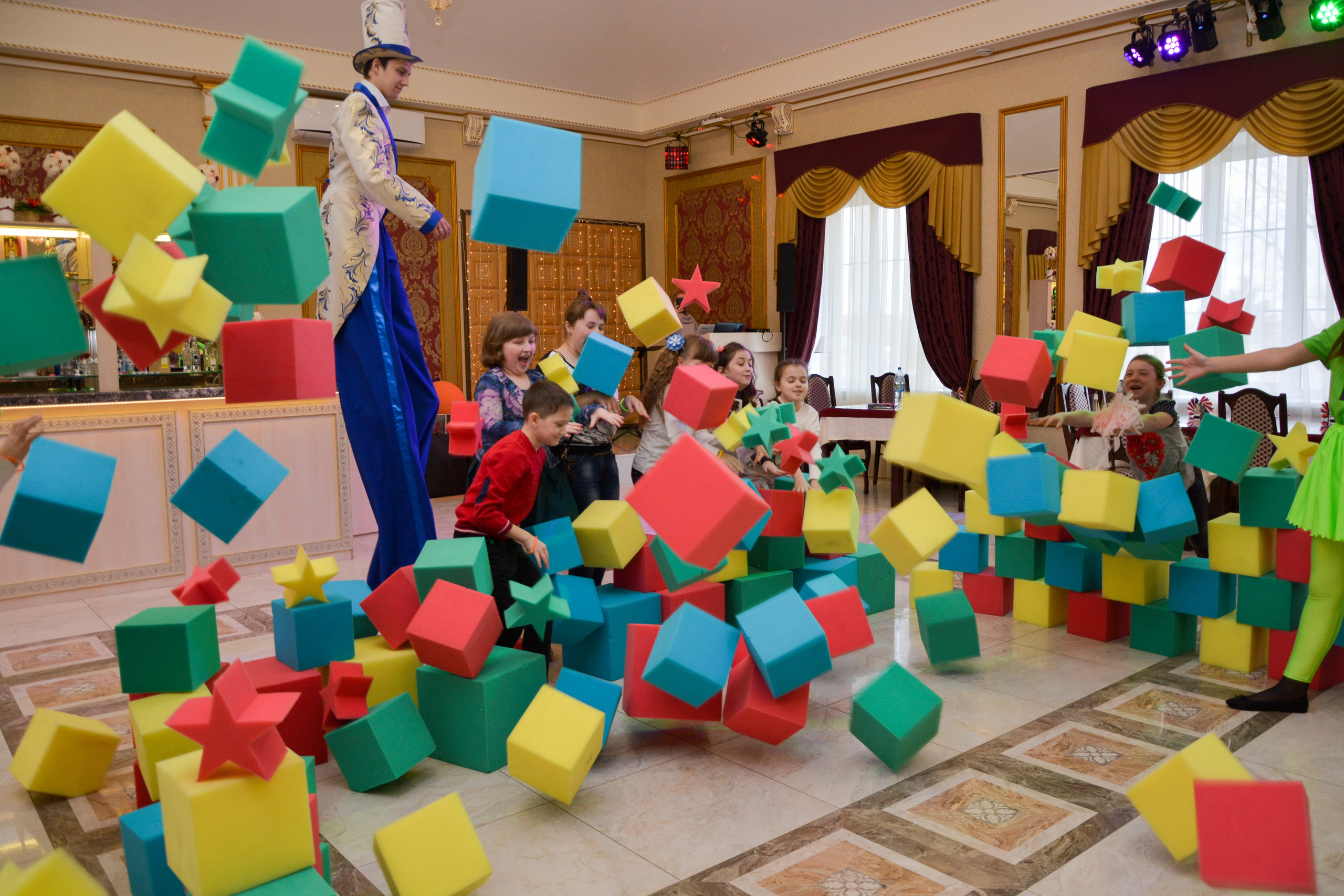 День рождение. Заречный дворик