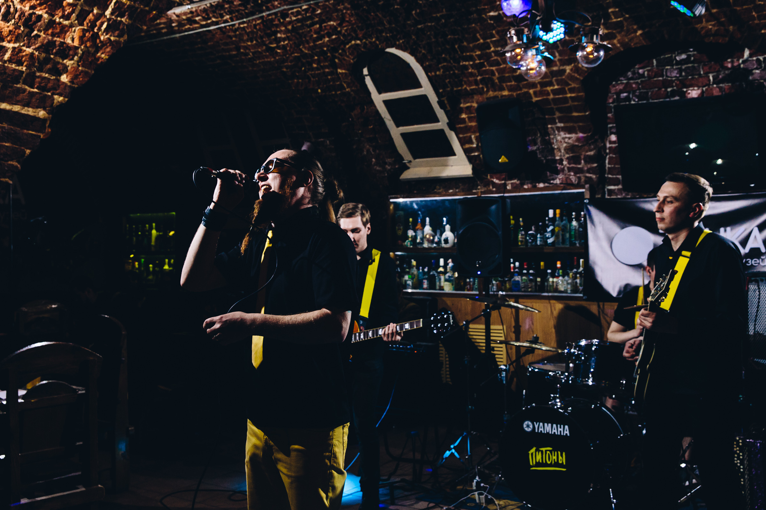 ГРУППА «ПИТОНЫ»