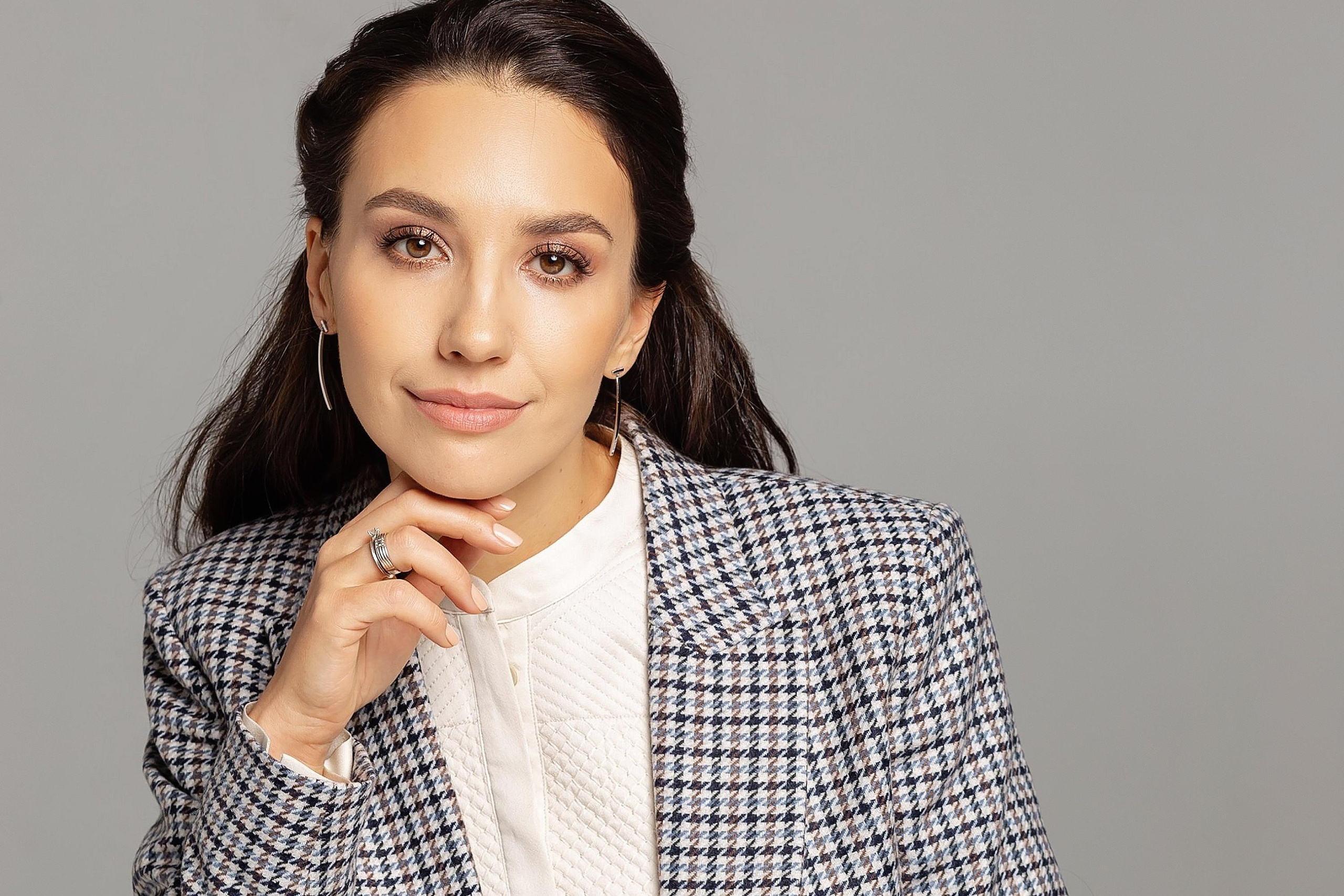 Елена, проводник к женской реализации