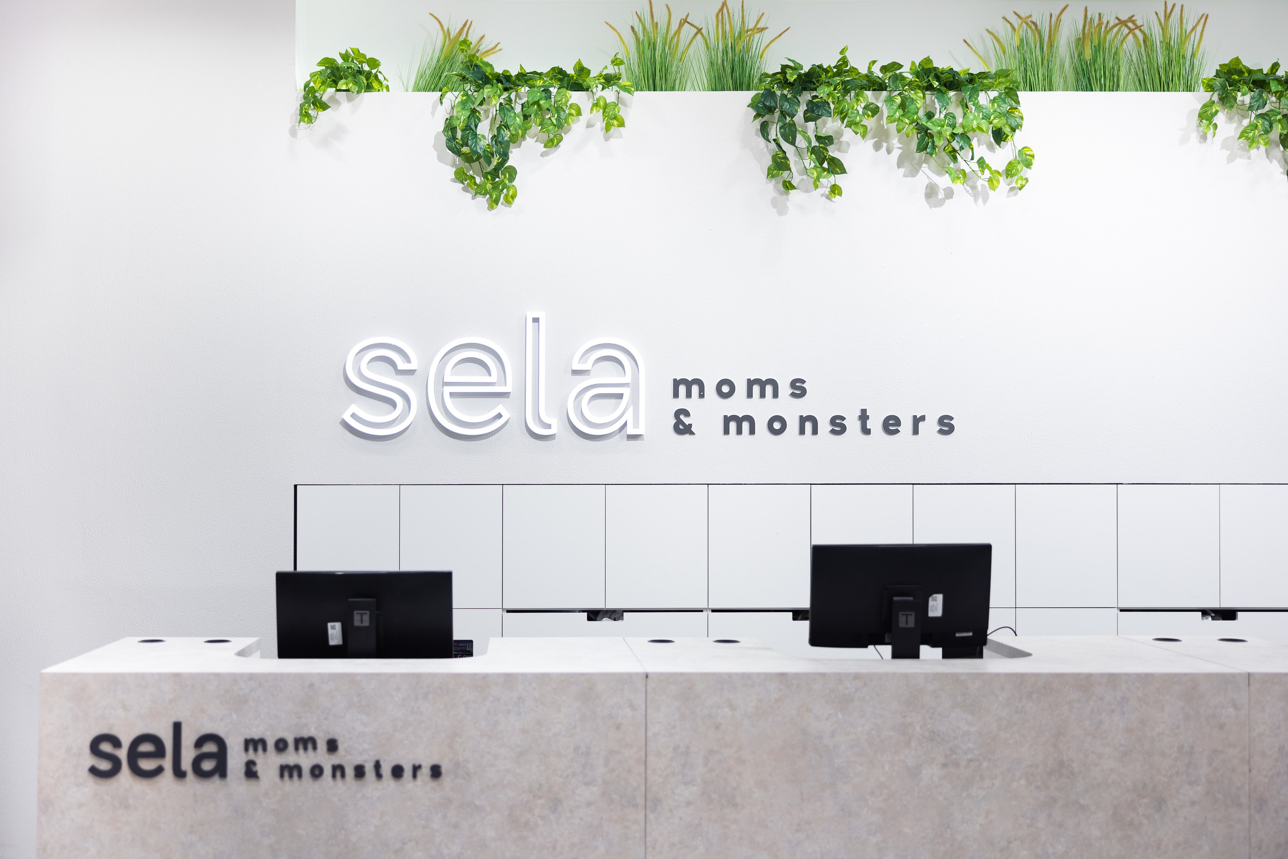 Магазин одежды «Sela»