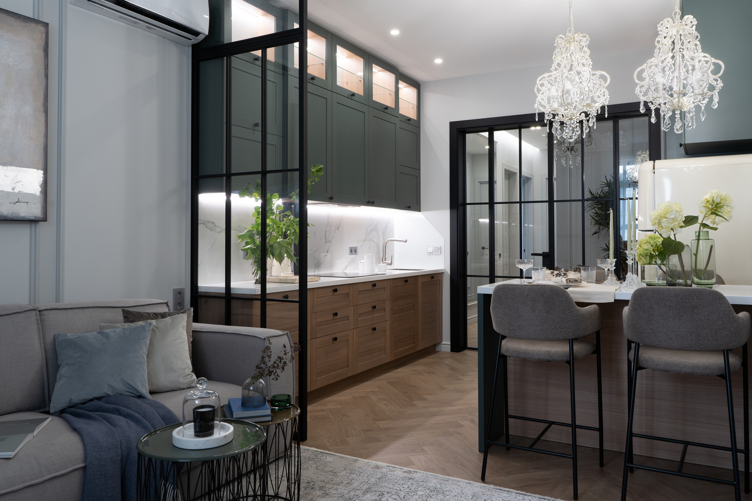 КВАРТИРА 82 М2, ЕКАТЕРИНБУРГ