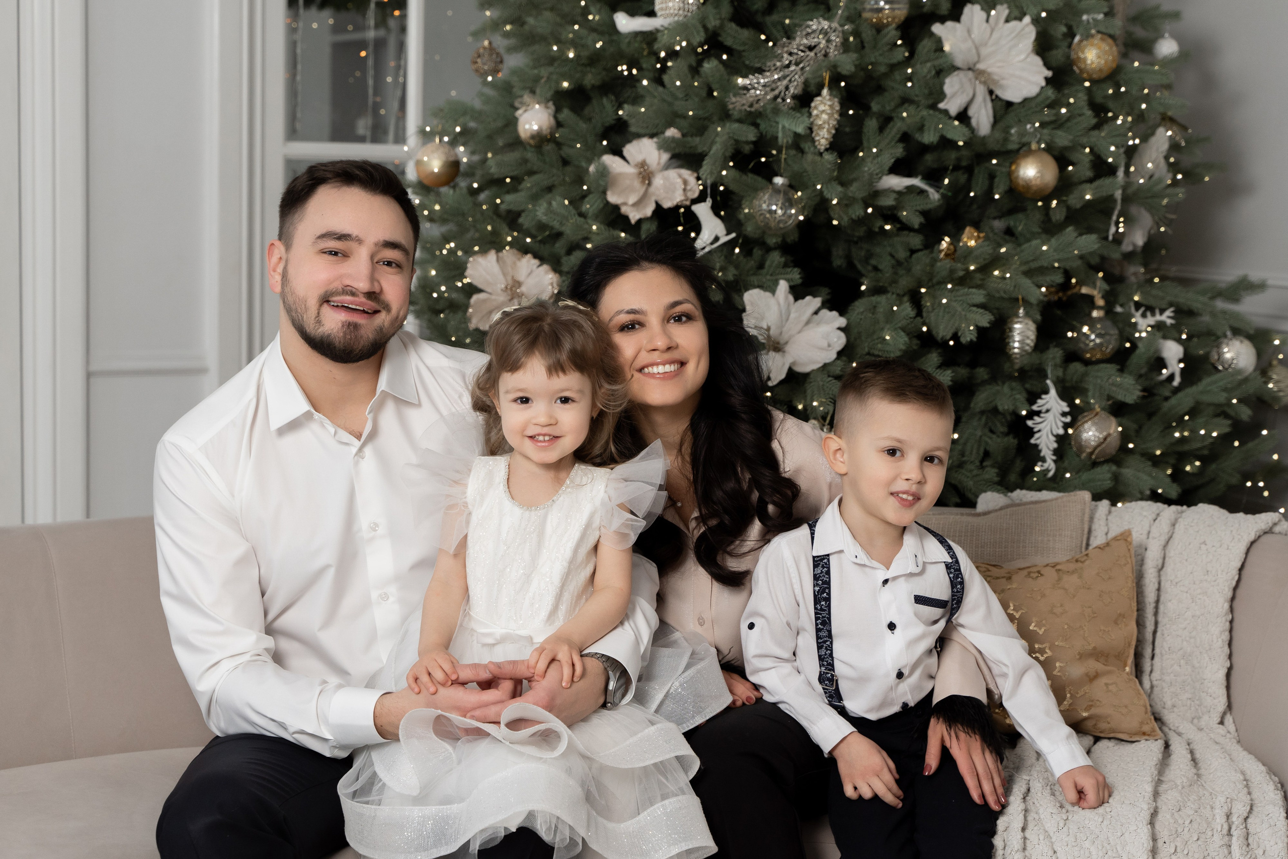 Саша, Гера, Лилиана и Арсений. Новогодняя фотосессия