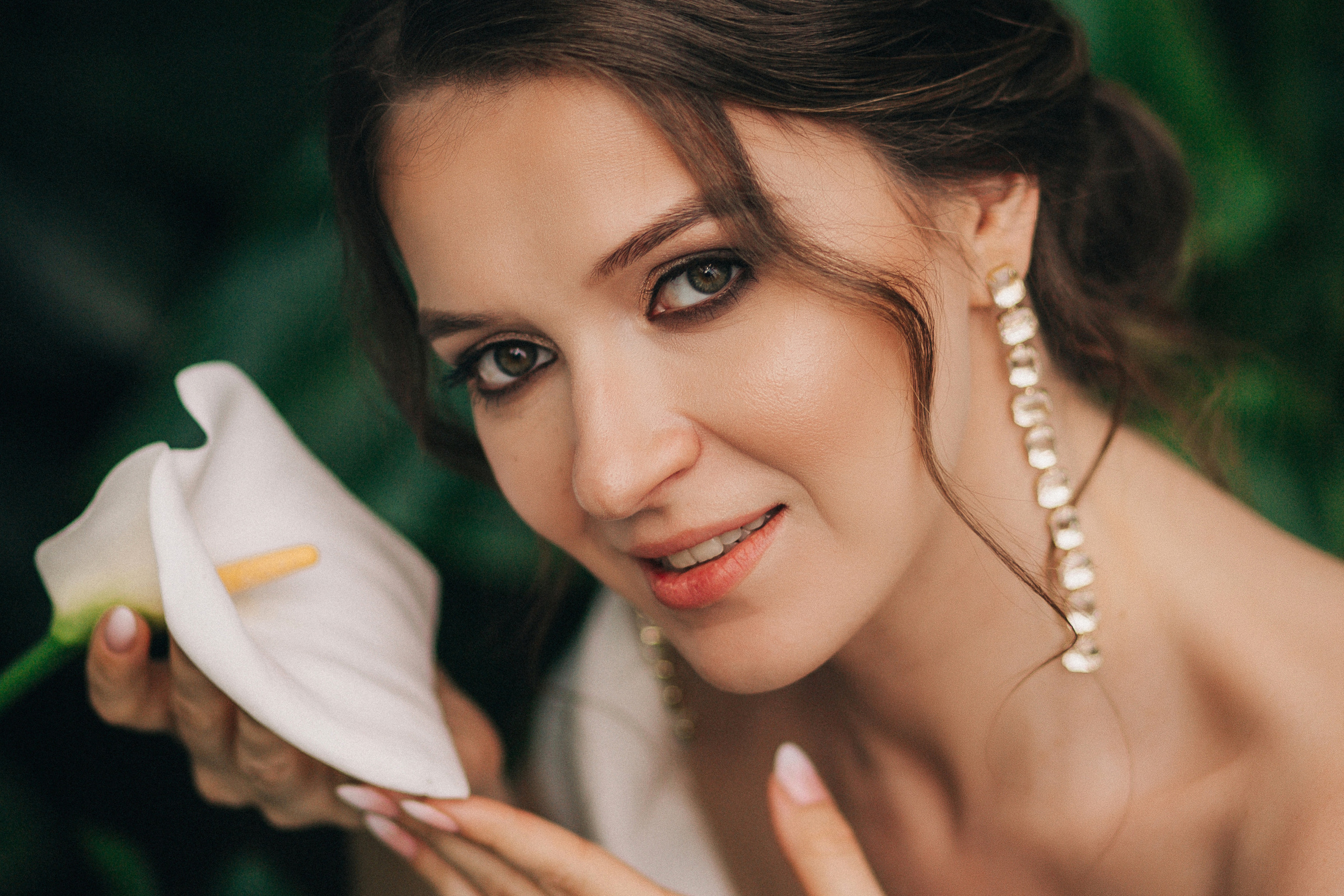 Мария, Михаил в зимнем саду.