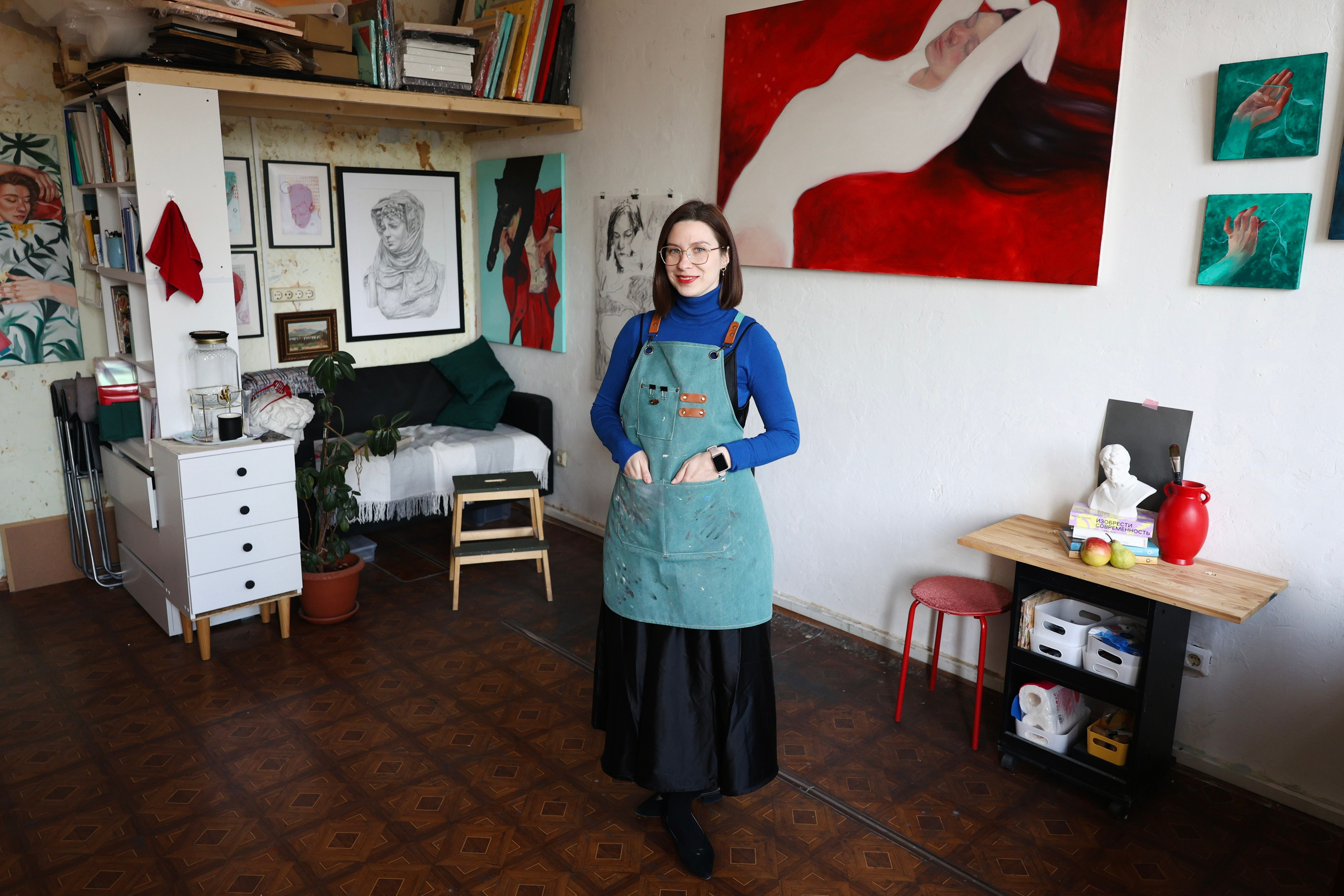 Марина Алтухова. Художница