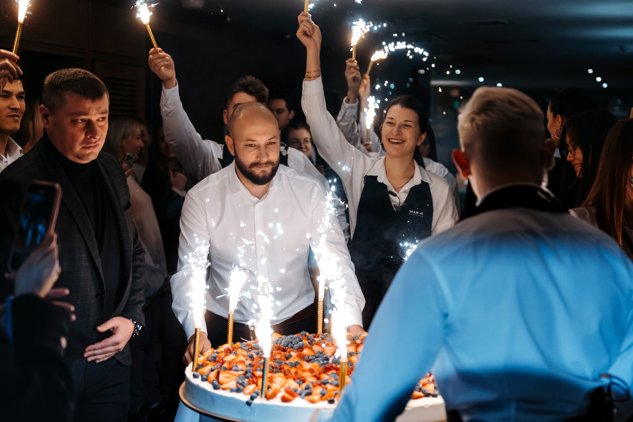 Этаж 41 9 Лет x Комната Культуры