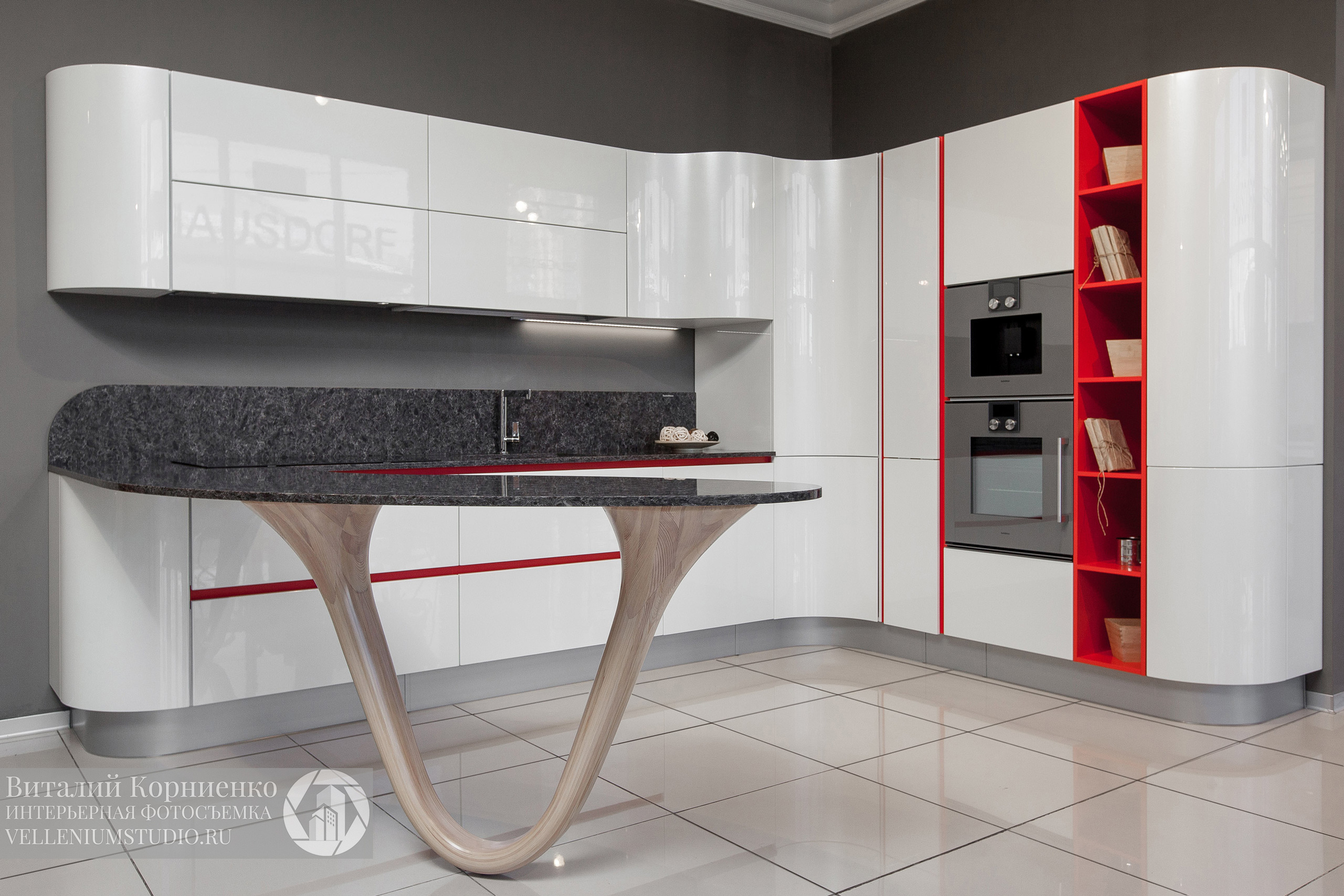 Кухня в салоне мебели 2