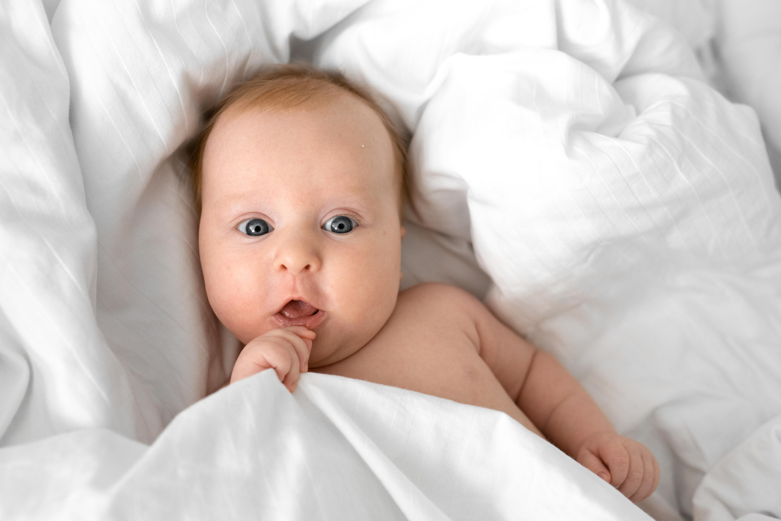 Александра, 3 месяца (домашняя фотосессия в стиле Lifestyle)