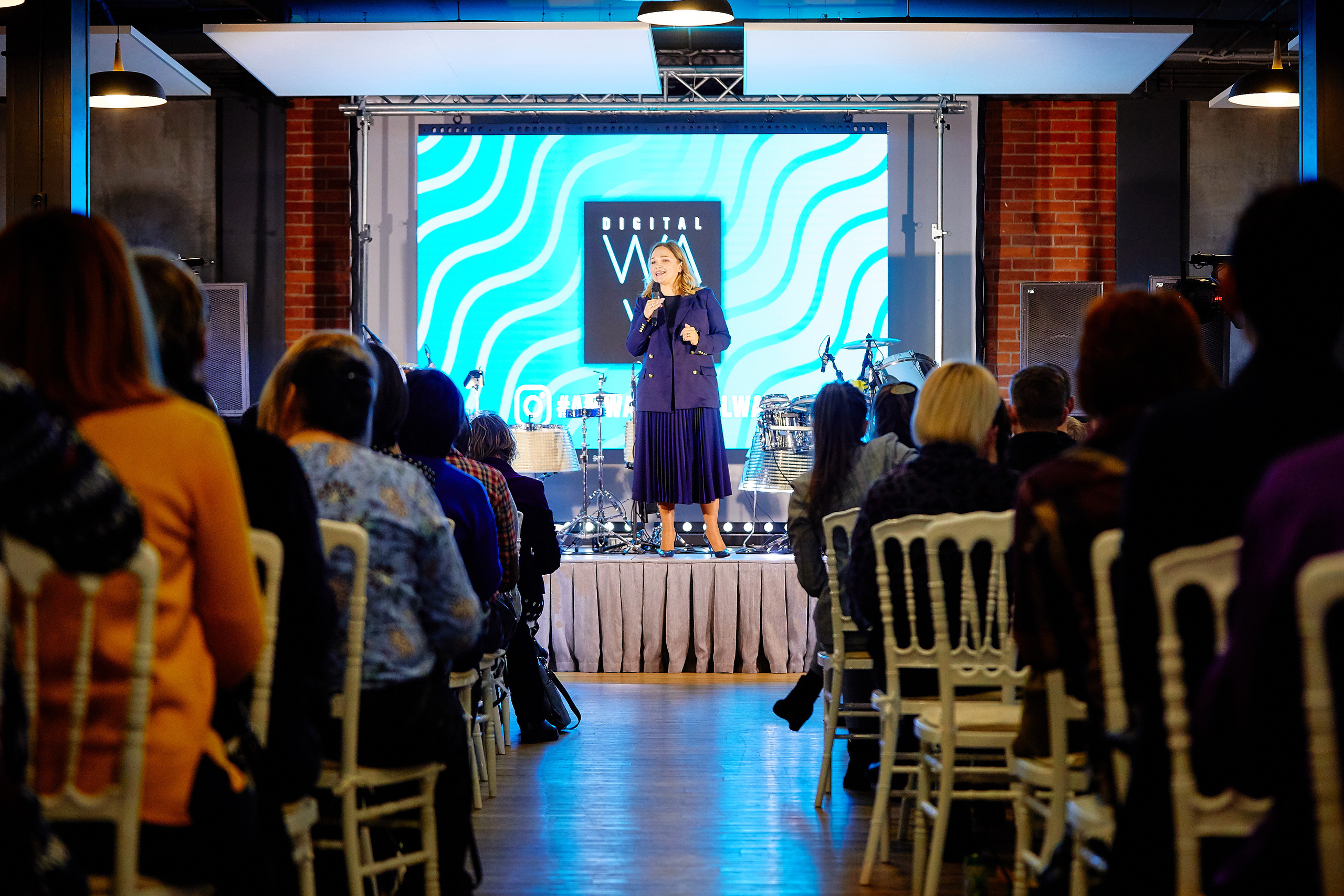 Amway — Digital wave