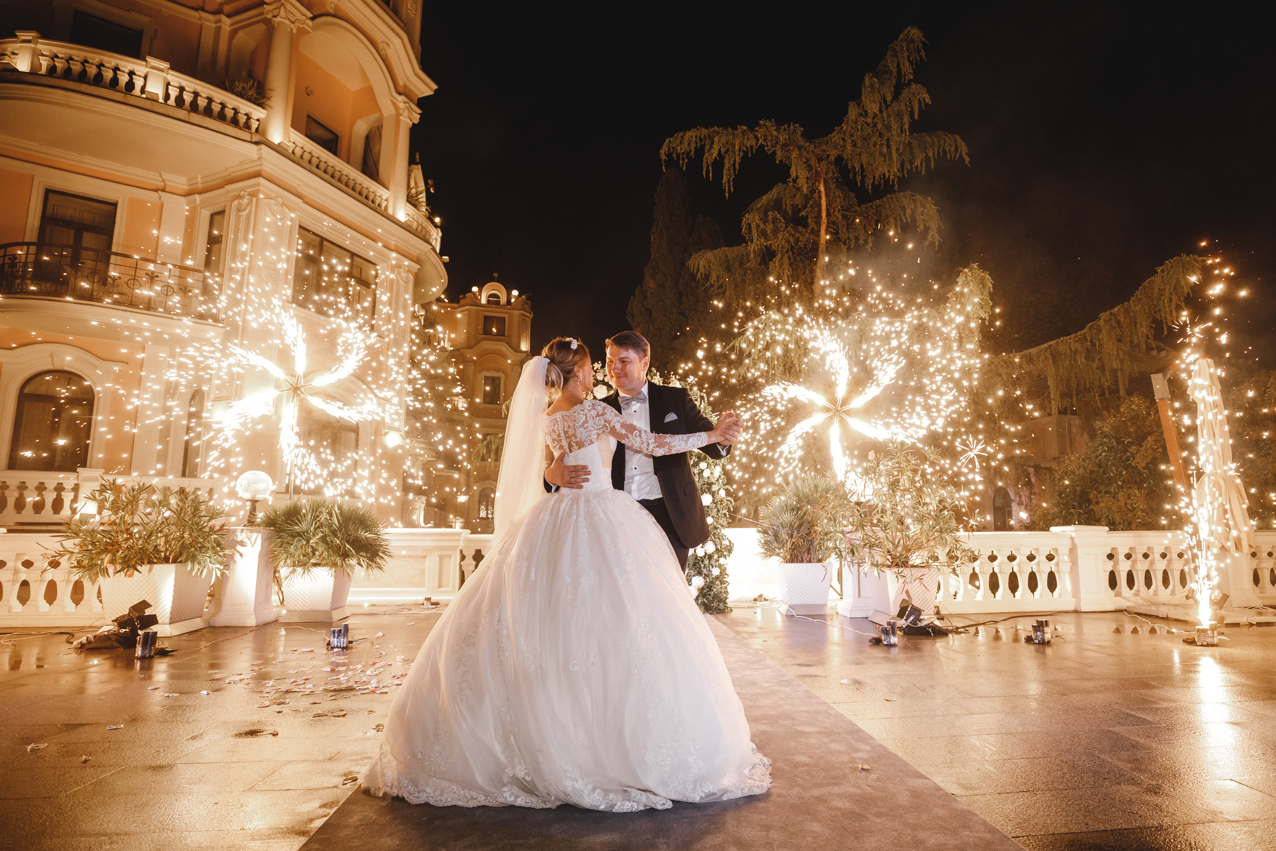 Красивая свадьба в Villa Elena