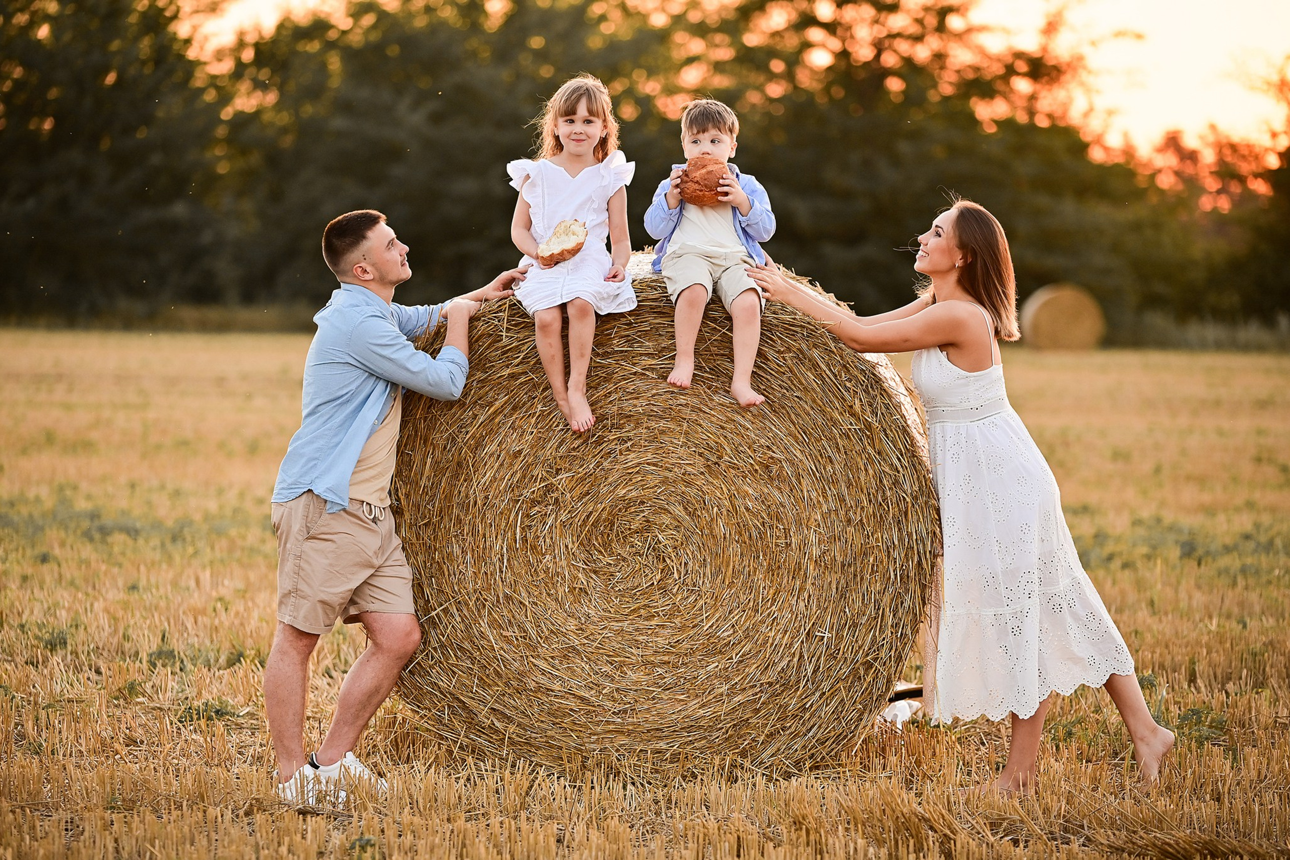 Летняя фотосессия со стогами Краснодар, Новороссийск, Краснодарский край