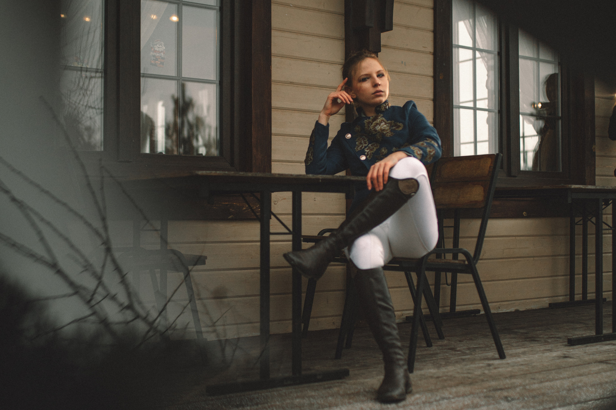 Портрет в конном стиле