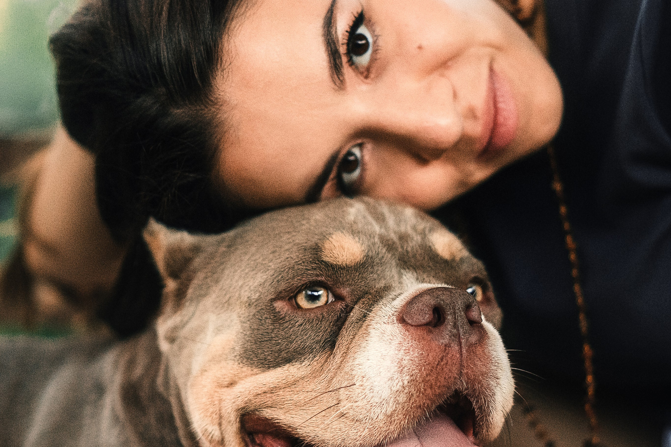 Портрет с собакой в Москве