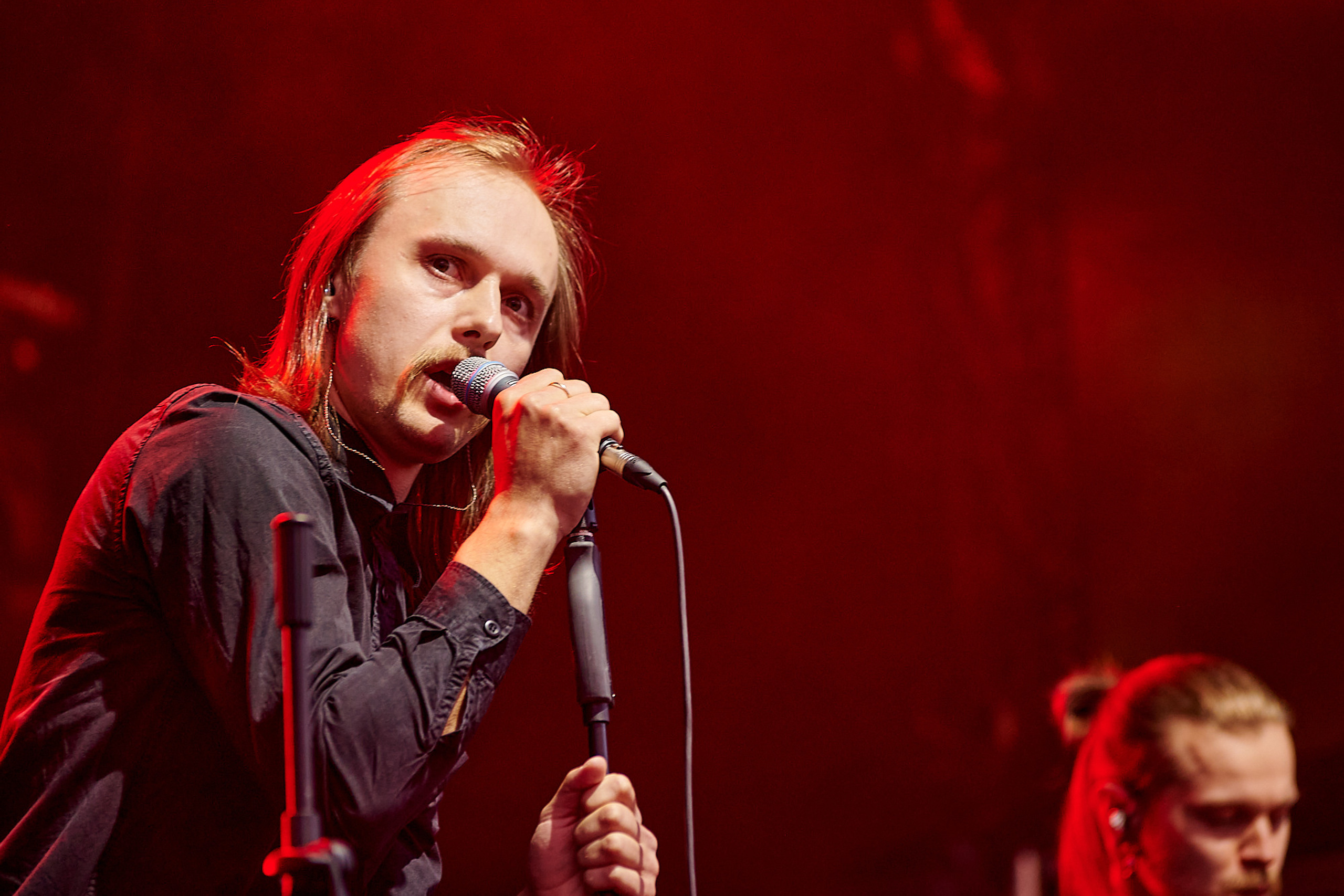 Молчат дома