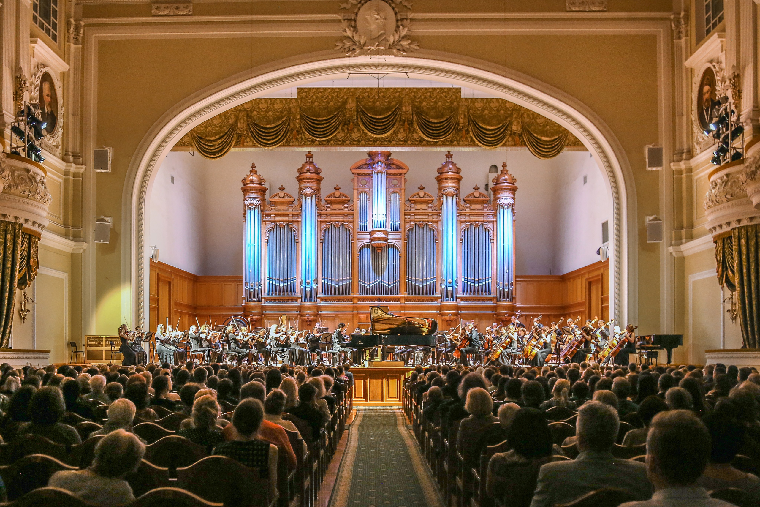Публикации об искусстве и музыке. Дарья Письменюк / Darya Leitstern — фотограф, музыкант, журналист, путешественник