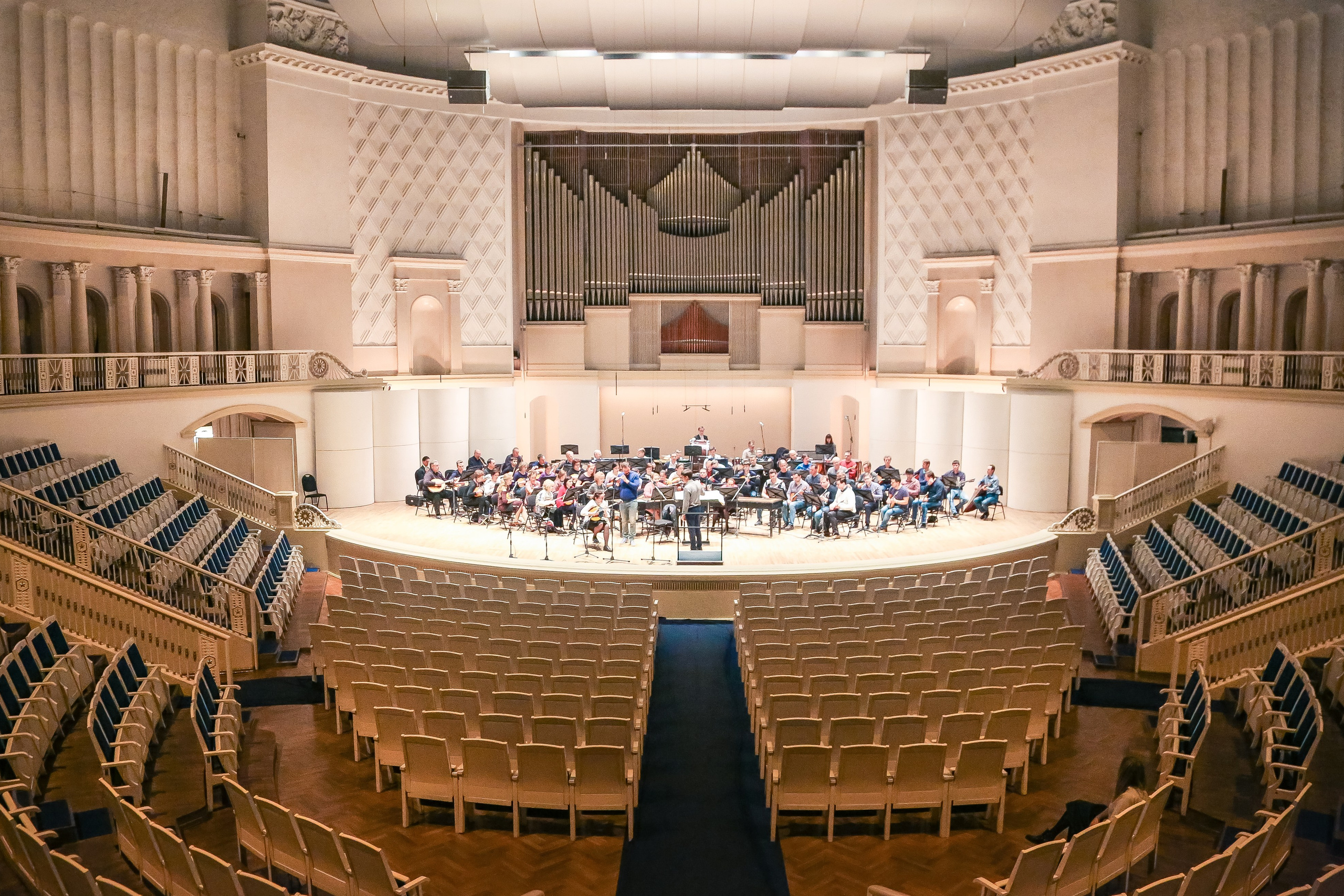 Концерт «Один виток вокруг планеты» ко Дню космонавтики