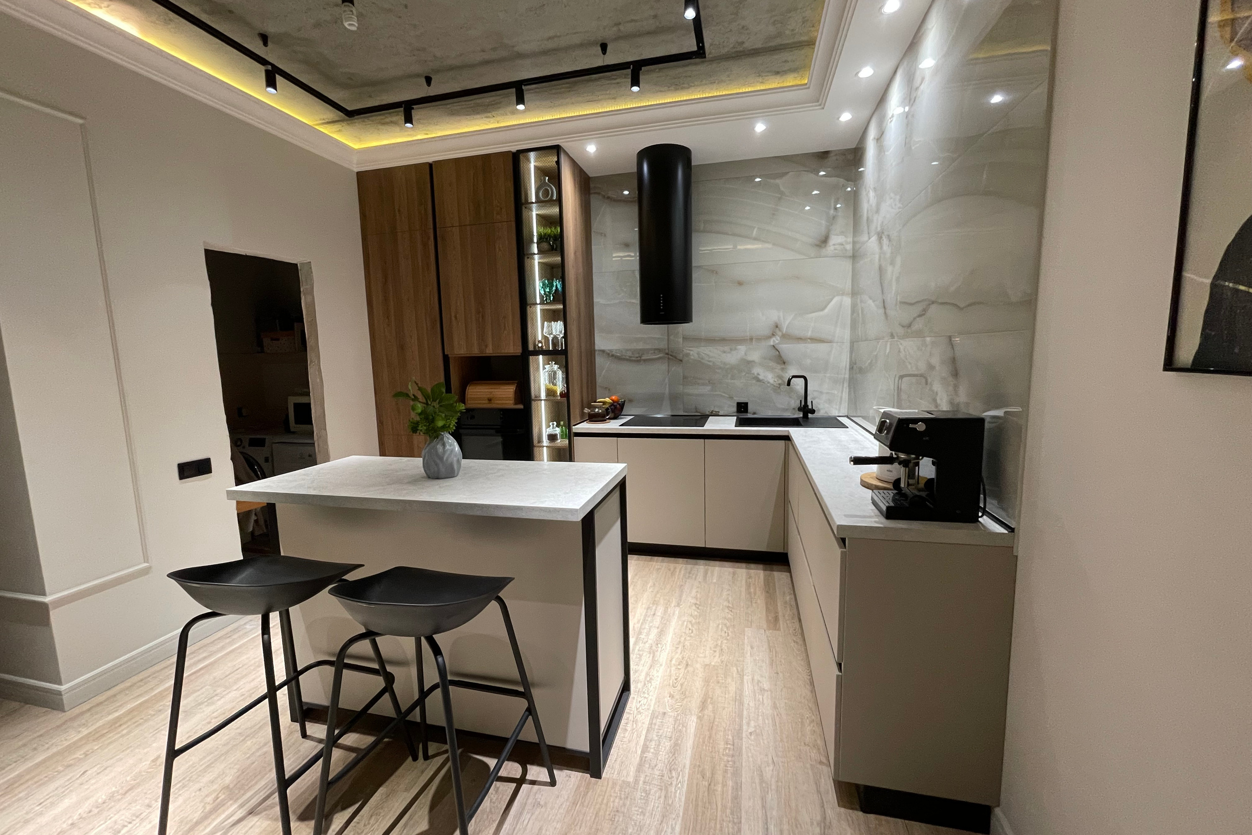 Кухня в стиле LOFT с островом