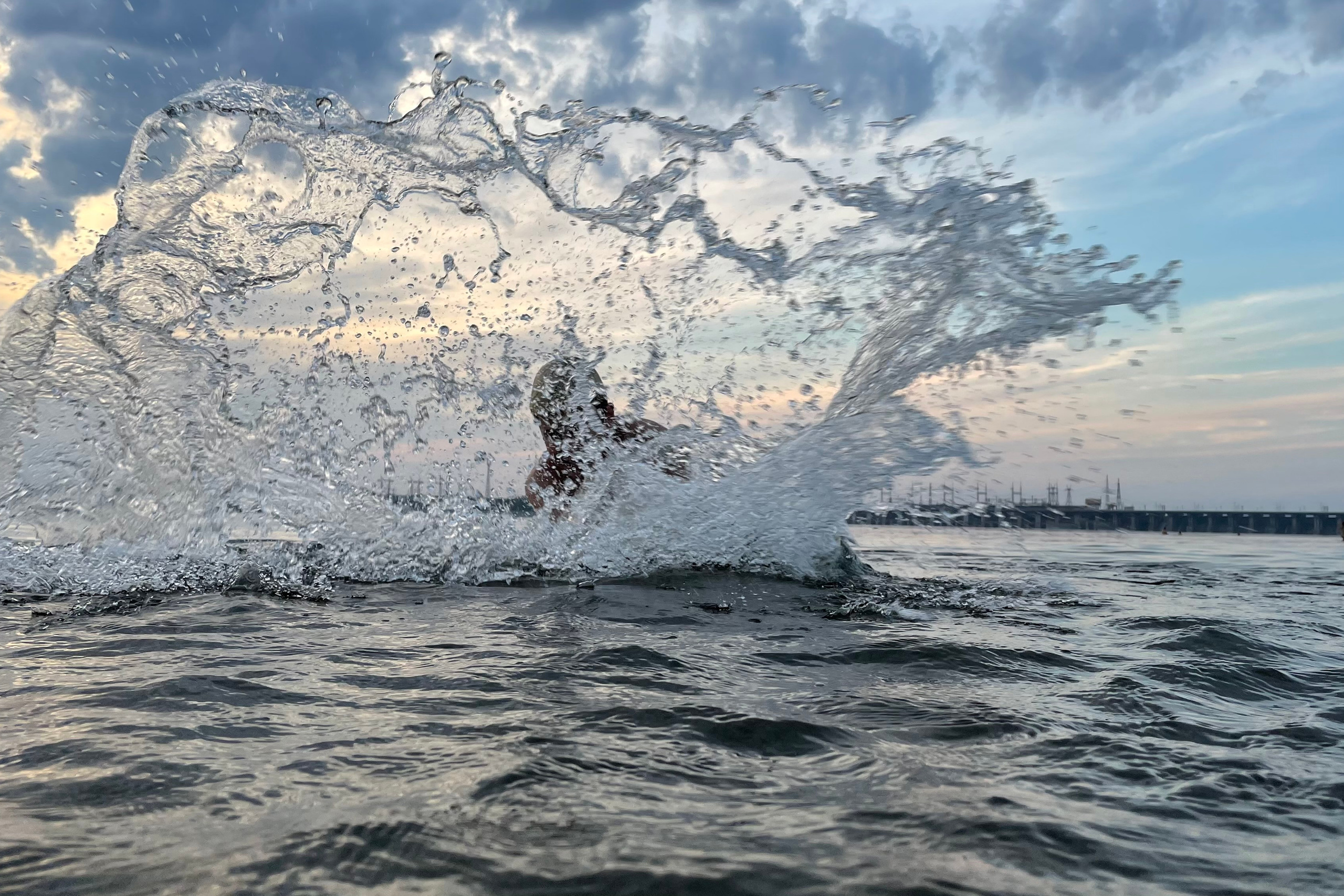 На воде 30022