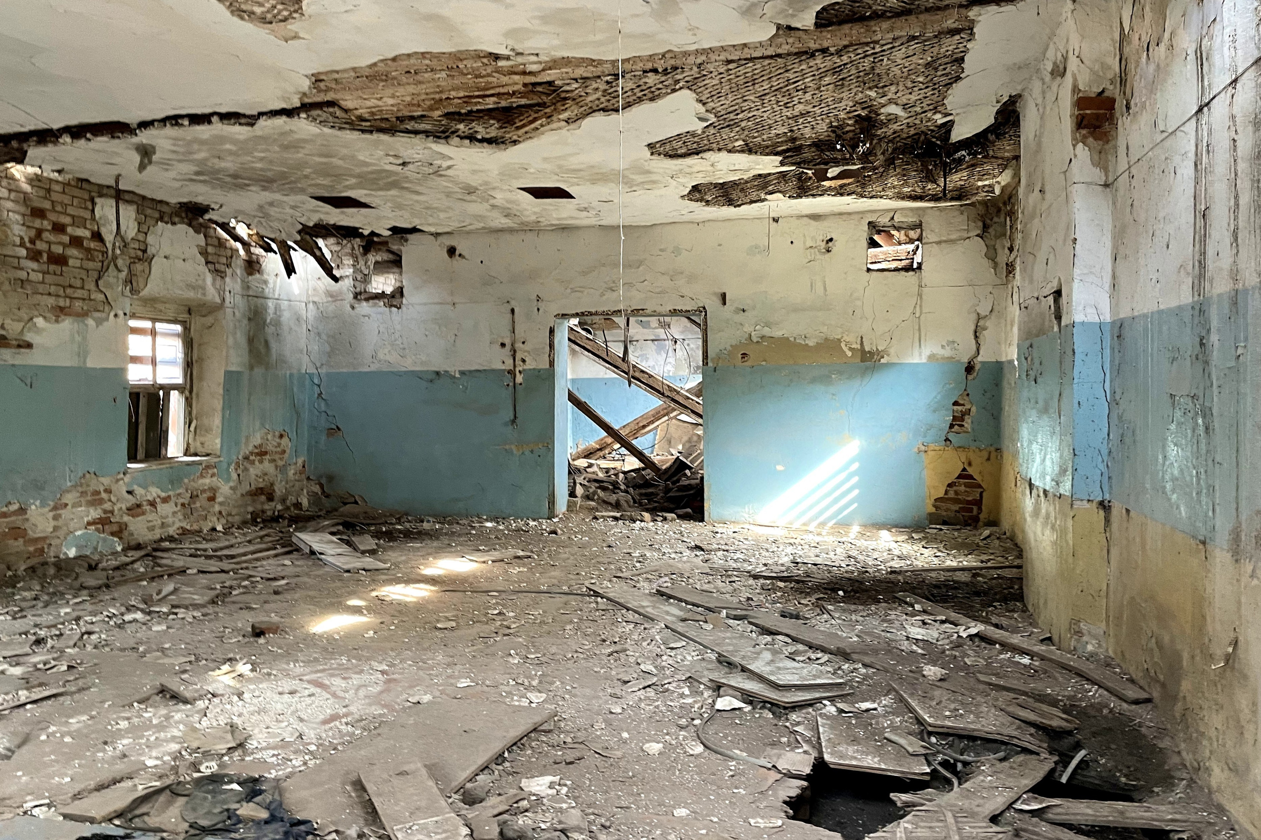 40 018 Внутри здания