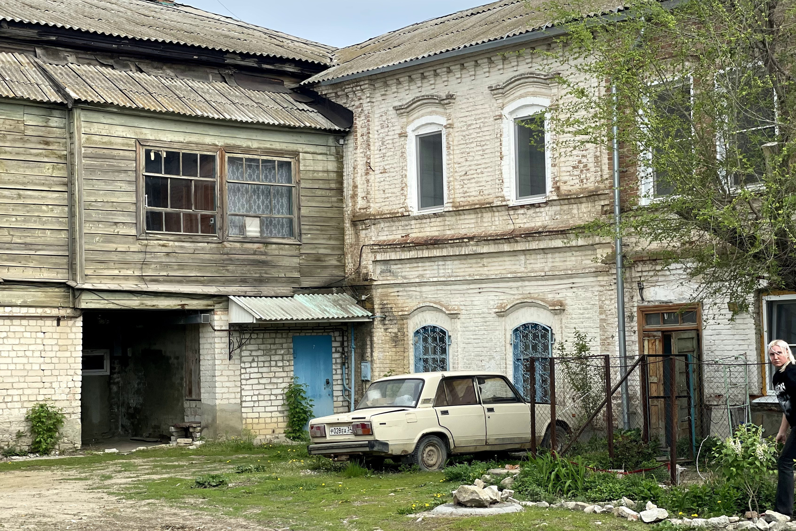 20 074 Ретро двор