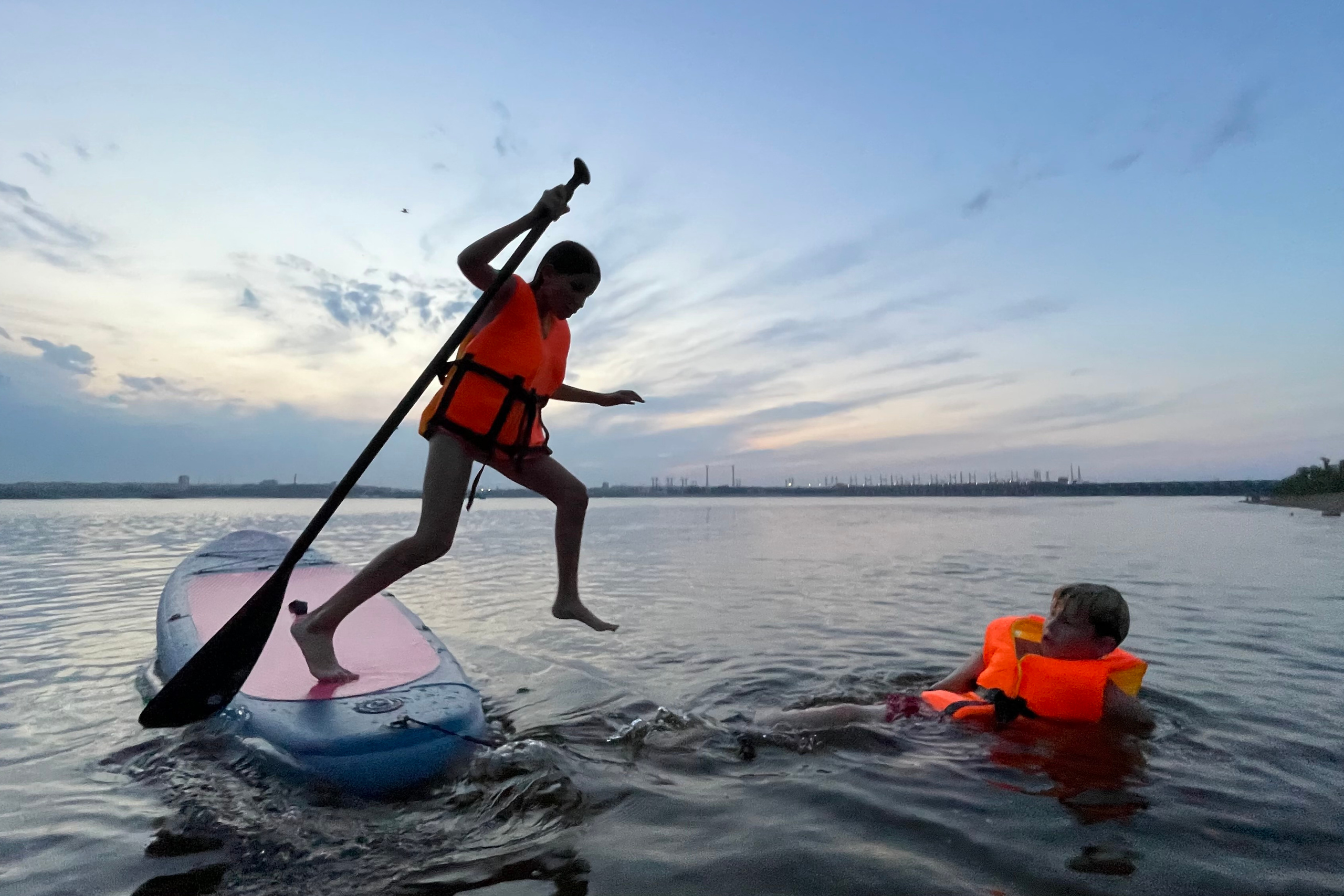 На воде 30015