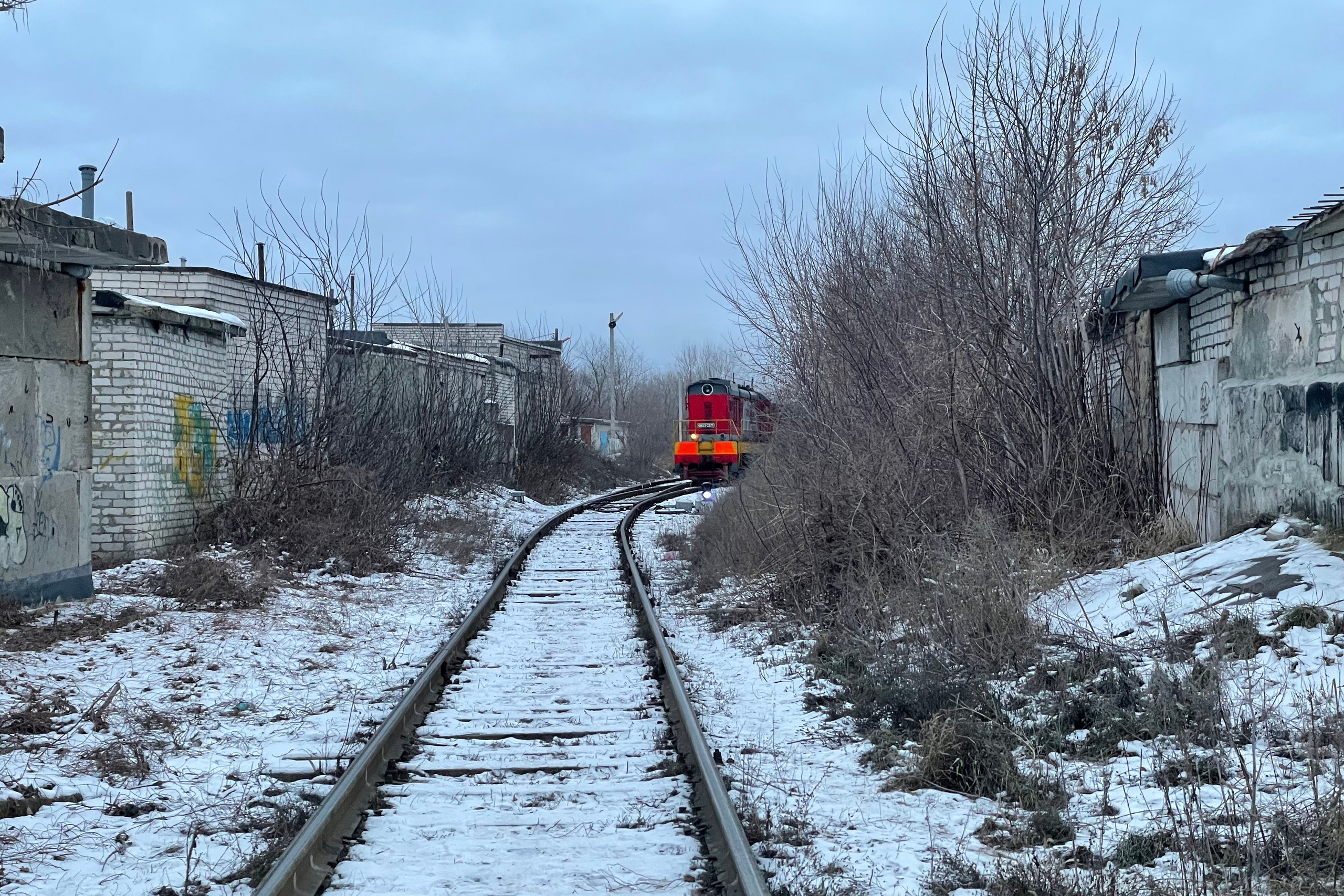 22 318 Гаражи, ж/д, паровоз