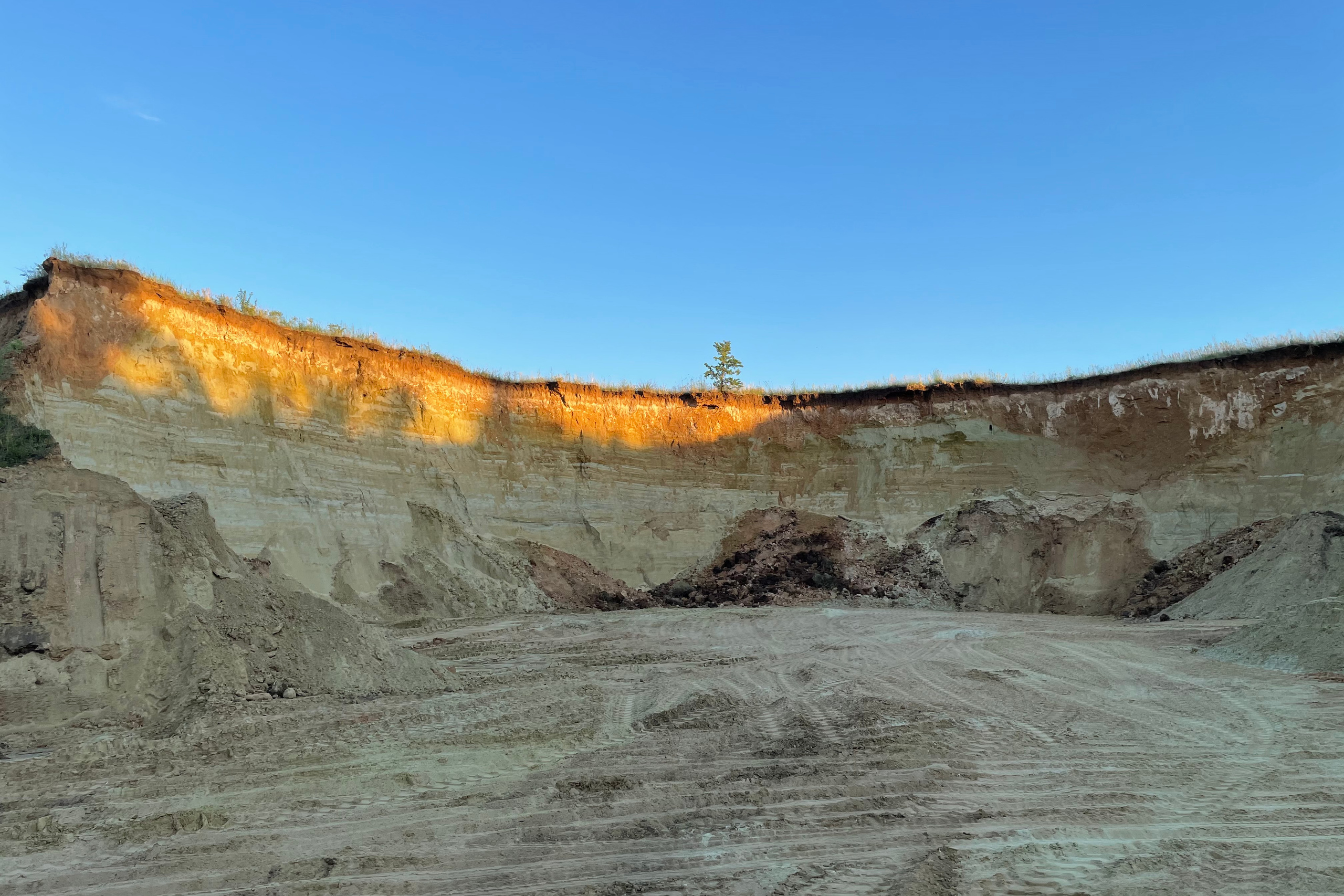 10 903 Пески. Карьер