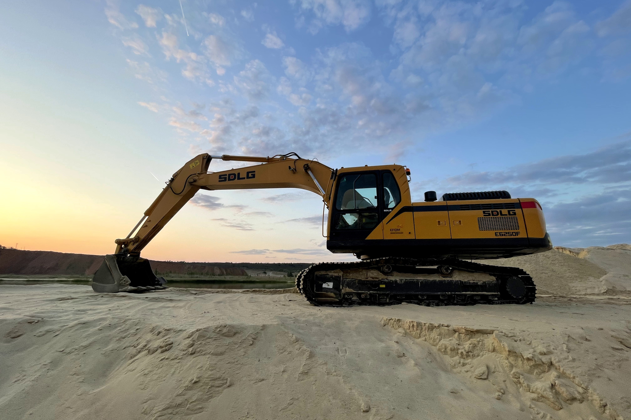 90 076 Экскаватор