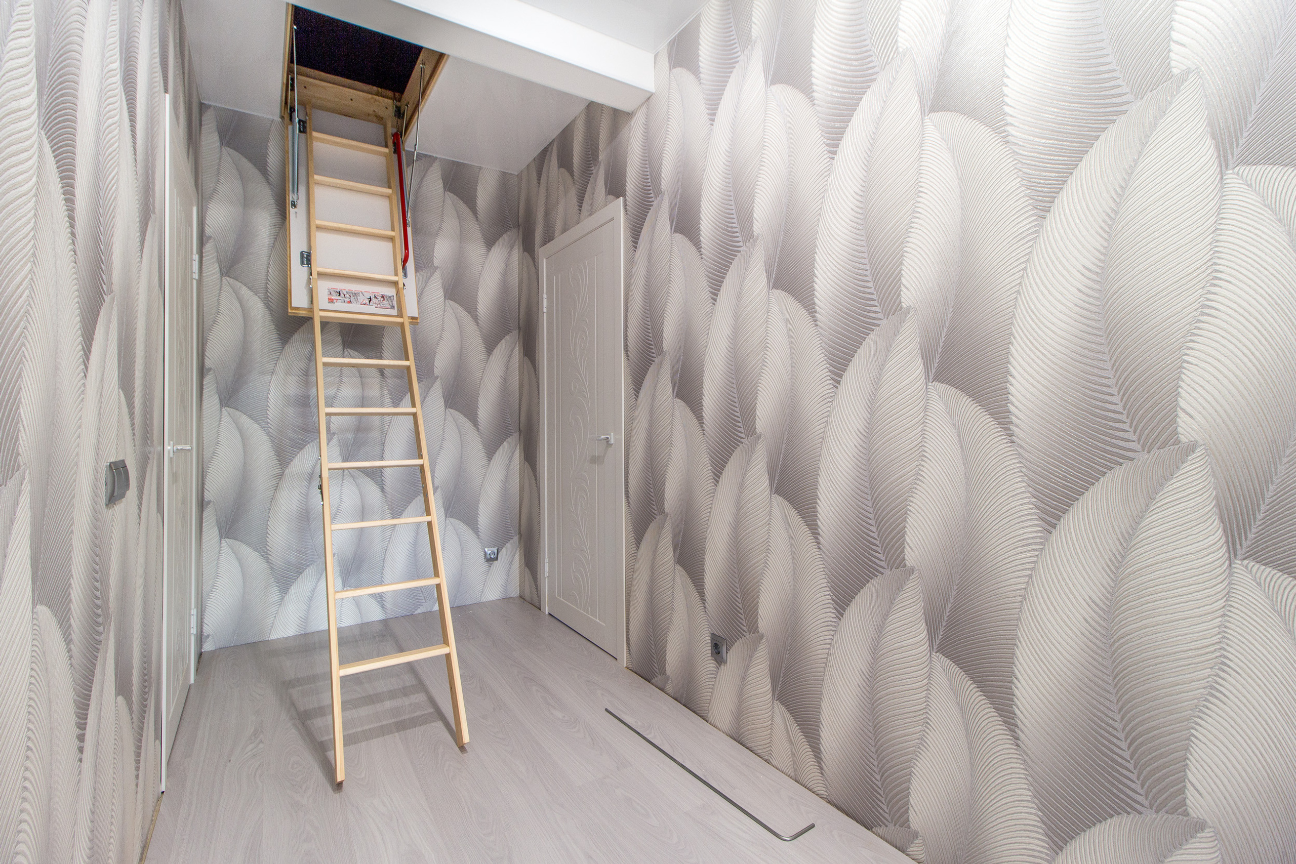 Новый красавец в Тосненском р-не ЛО. Агентская интерьерная фотосъемка