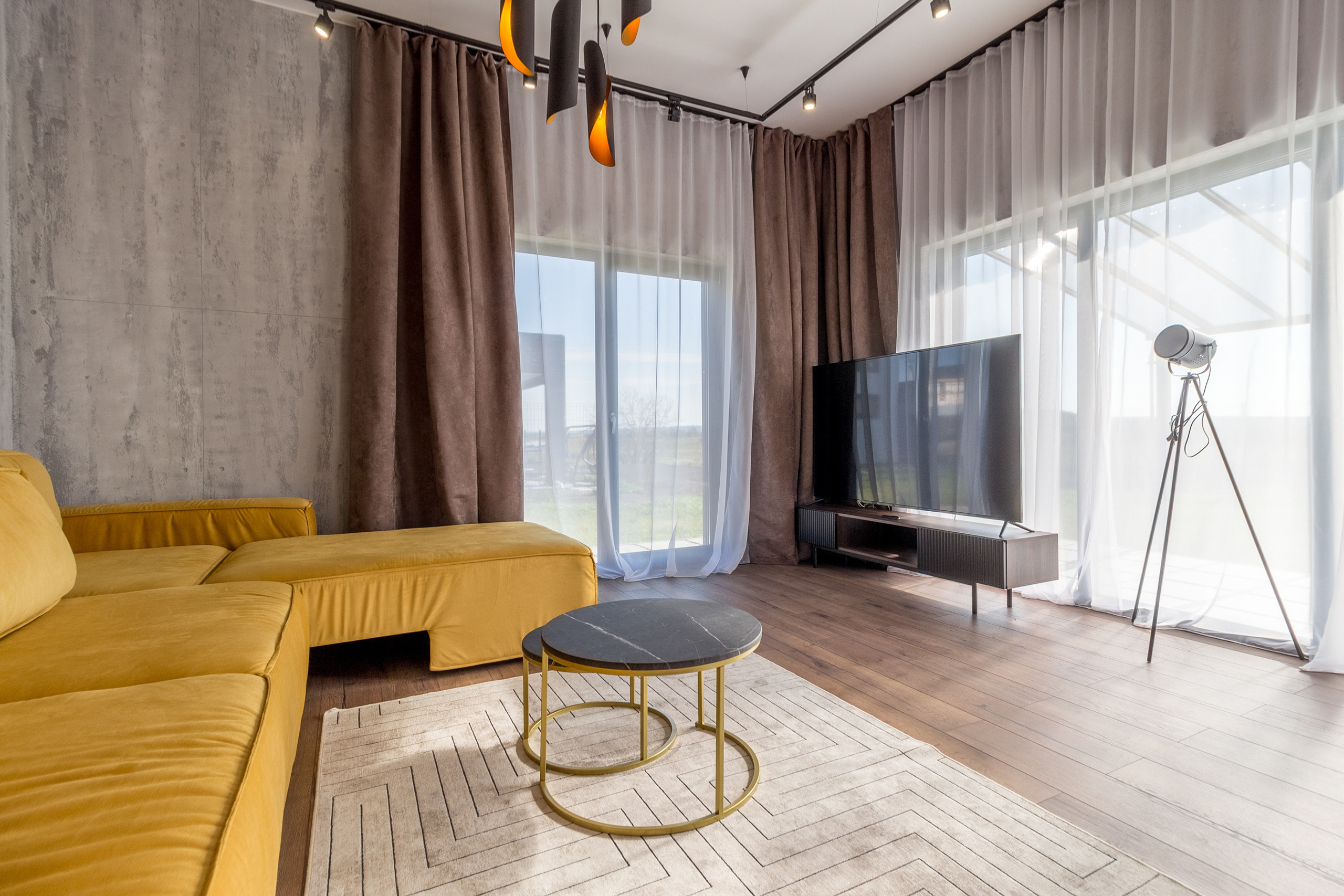 Дом в стиле Тарантино. Агентская интерьерная фотосъемка