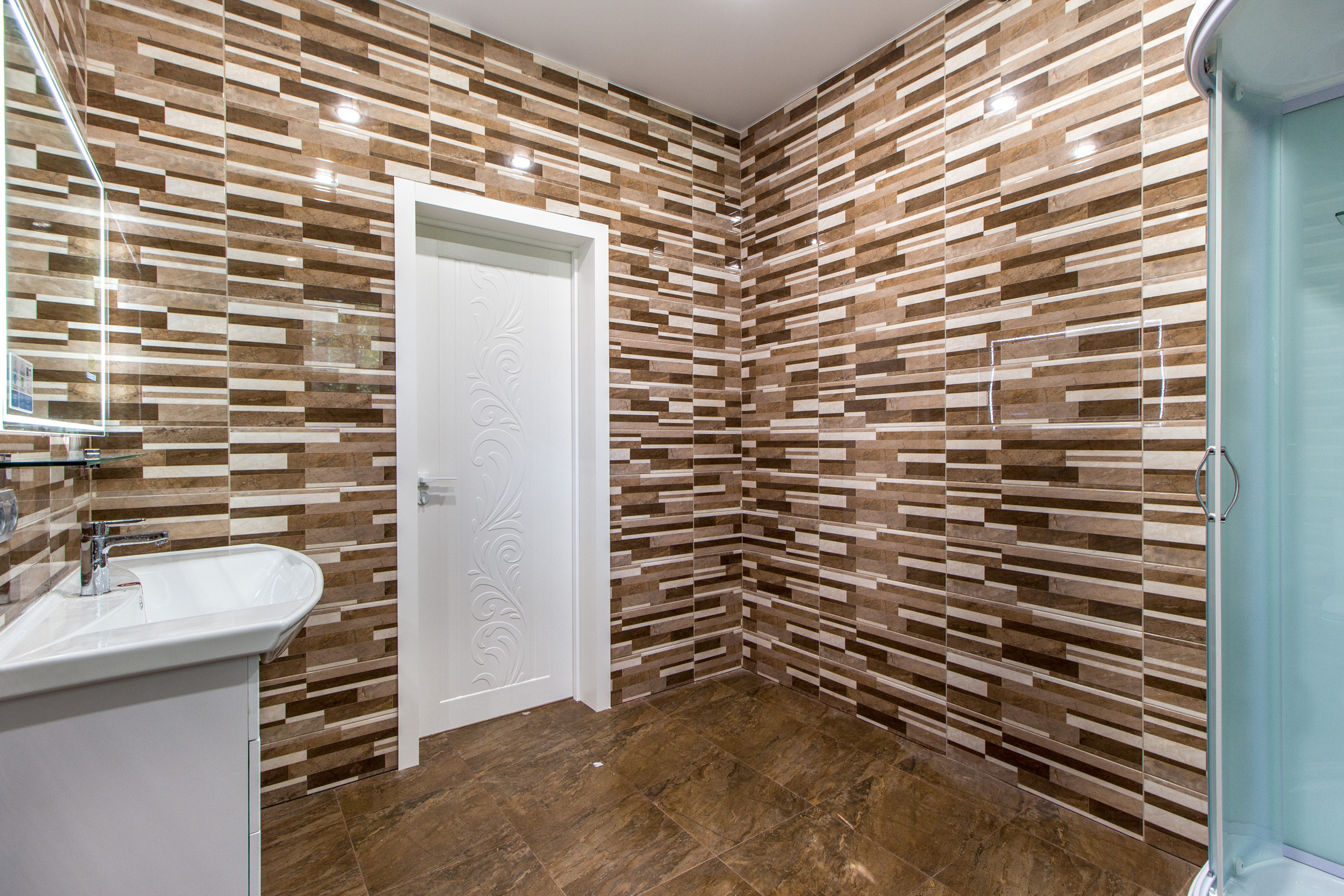 Новый красавец в Тосненском р-не ЛО. Агентская интерьерная фотосъемка