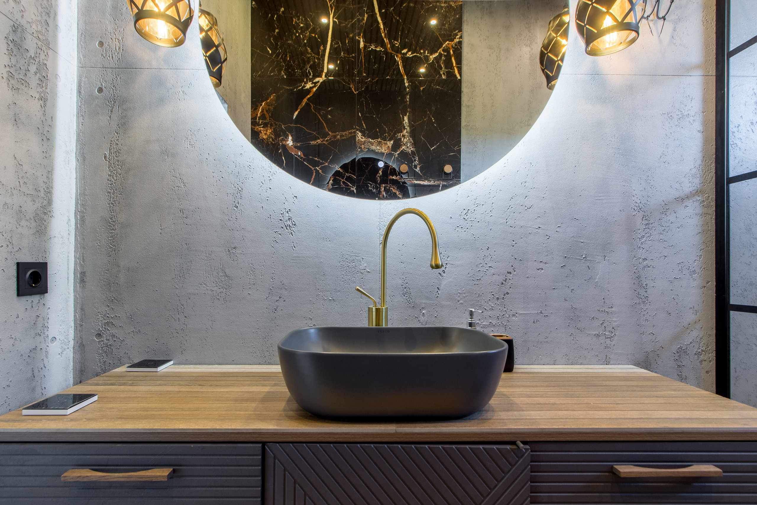 Дом в стиле Тарантино. Агентская интерьерная фотосъемка