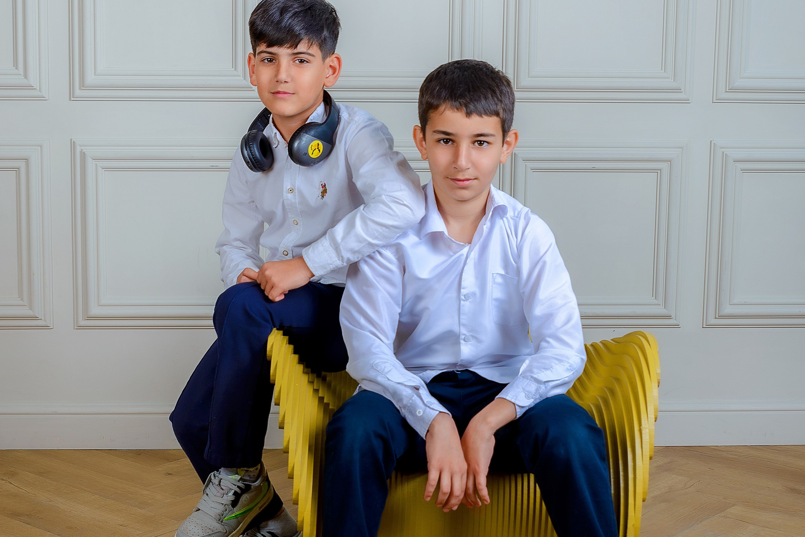 Школьная фотосъмека в студии. Школьный фотограф в Сочи и Адлере