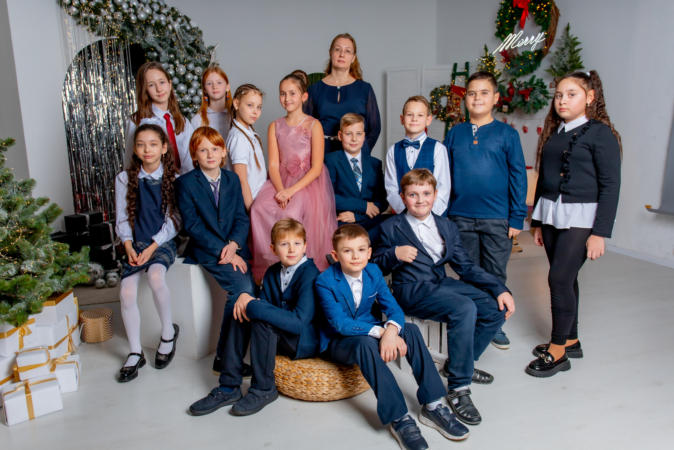 студия новогодние 4 класс