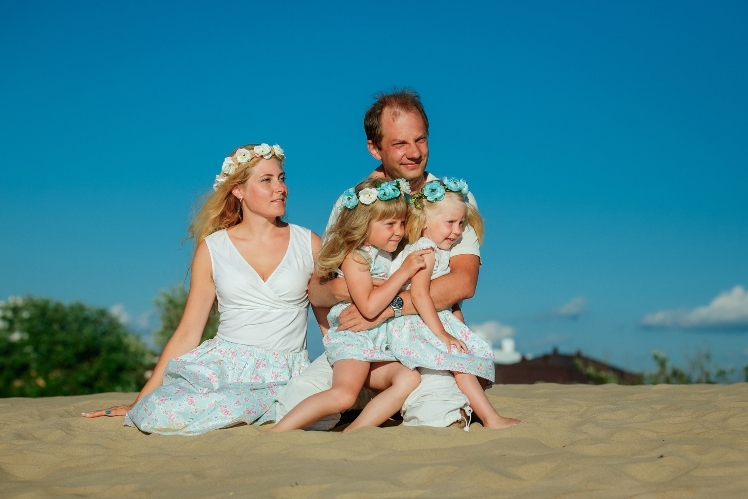 Оля и Миша + Маша и Лиза