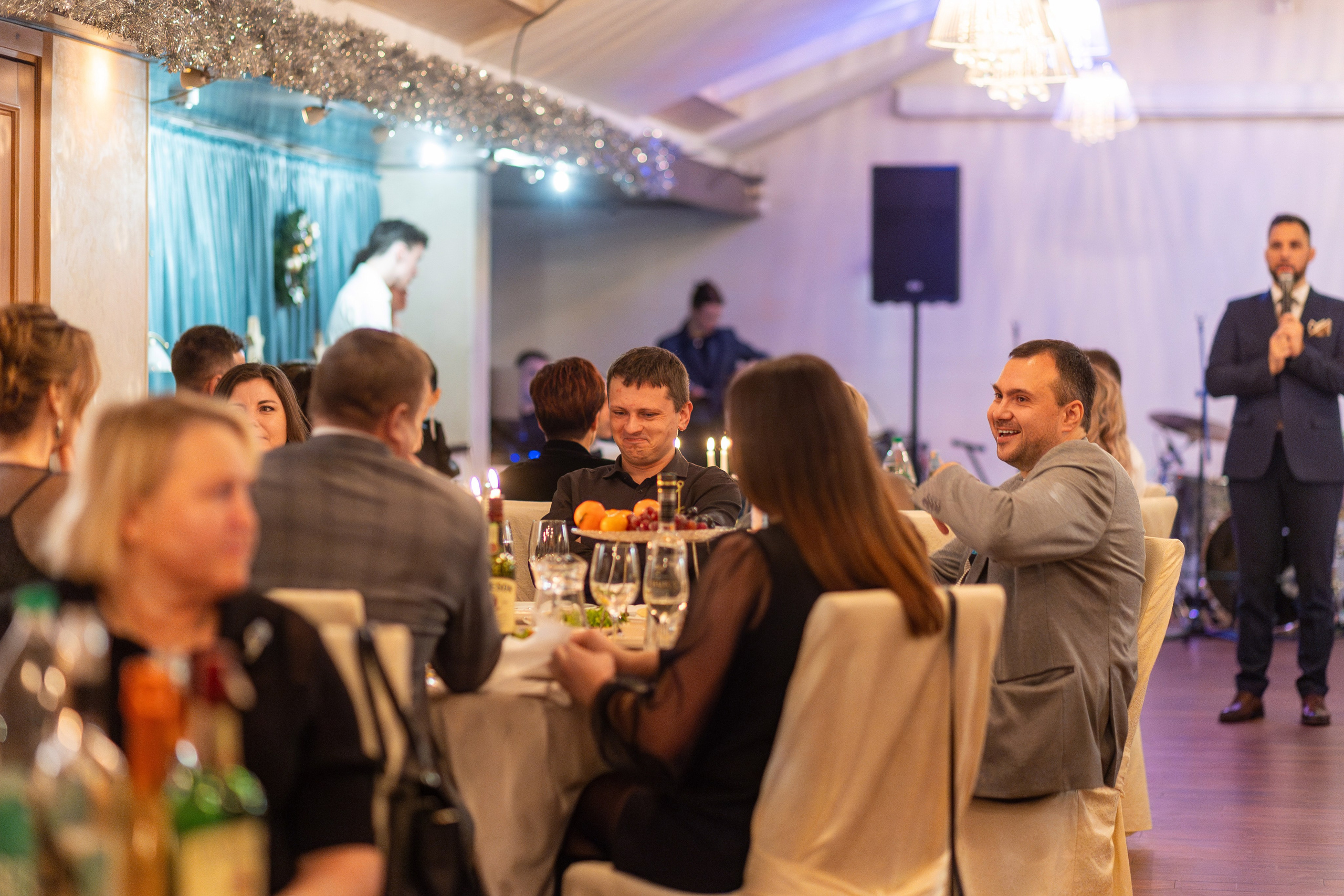 Новогодний корпоратив. Профессиональный интерьерный и репортажный фотограф Минск и РБ. Максим Орлов