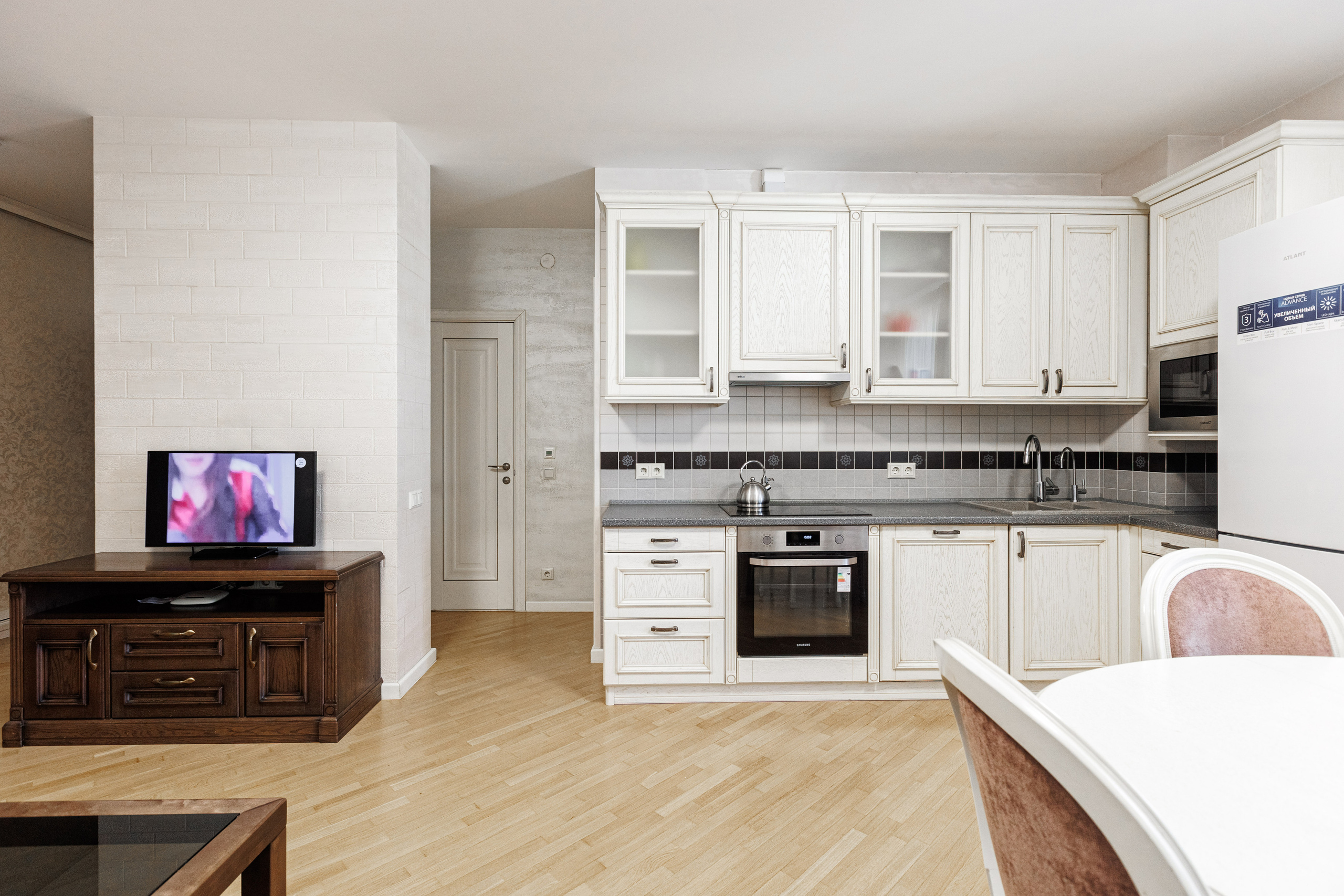 На Неманской. Профессиональный интерьерный и репортажный фотограф Минск и РБ. Максим Орлов