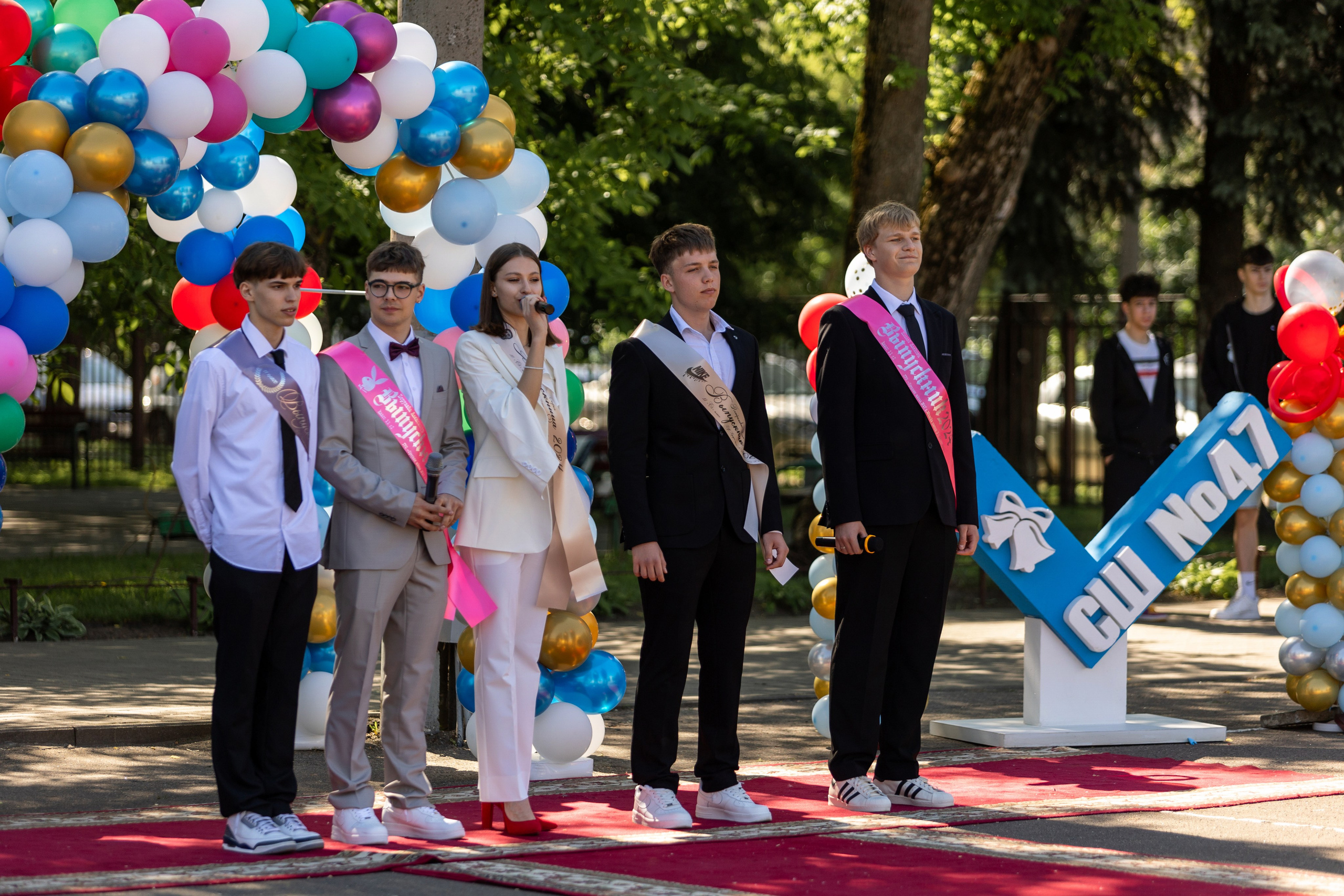 Школа 47. Последний звонок. Профессиональный интерьерный и репортажный фотограф Минск и РБ. Максим Орлов