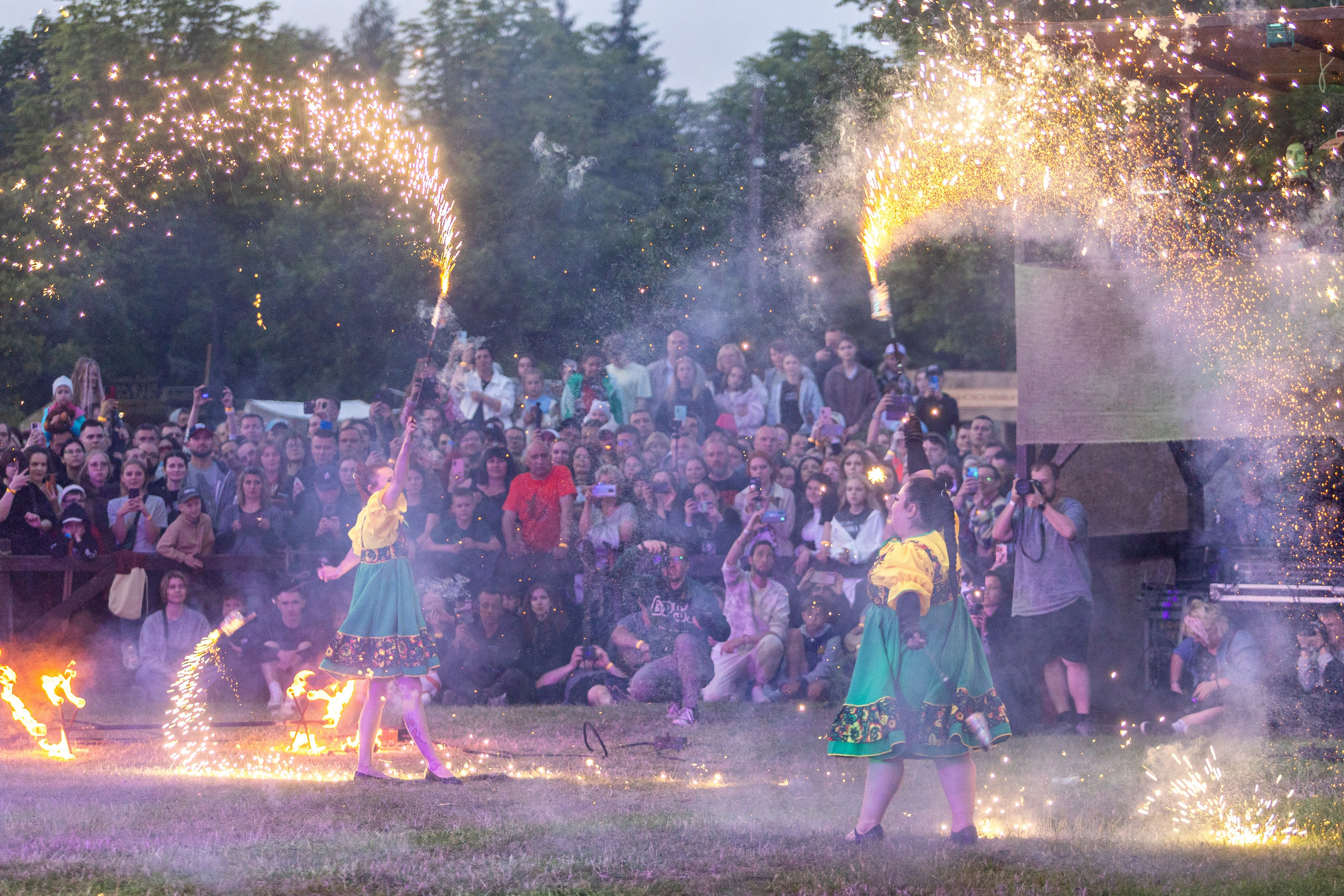 Свята сонца. Профессиональный интерьерный и репортажный фотограф Минск и РБ. Максим Орлов