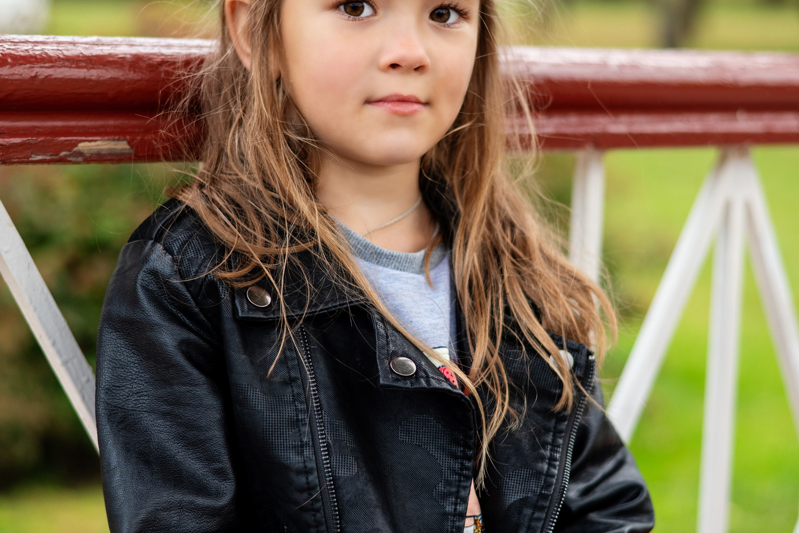 Руслан с семьей. Профессиональный интерьерный и репортажный фотограф Минск и РБ. Максим Орлов