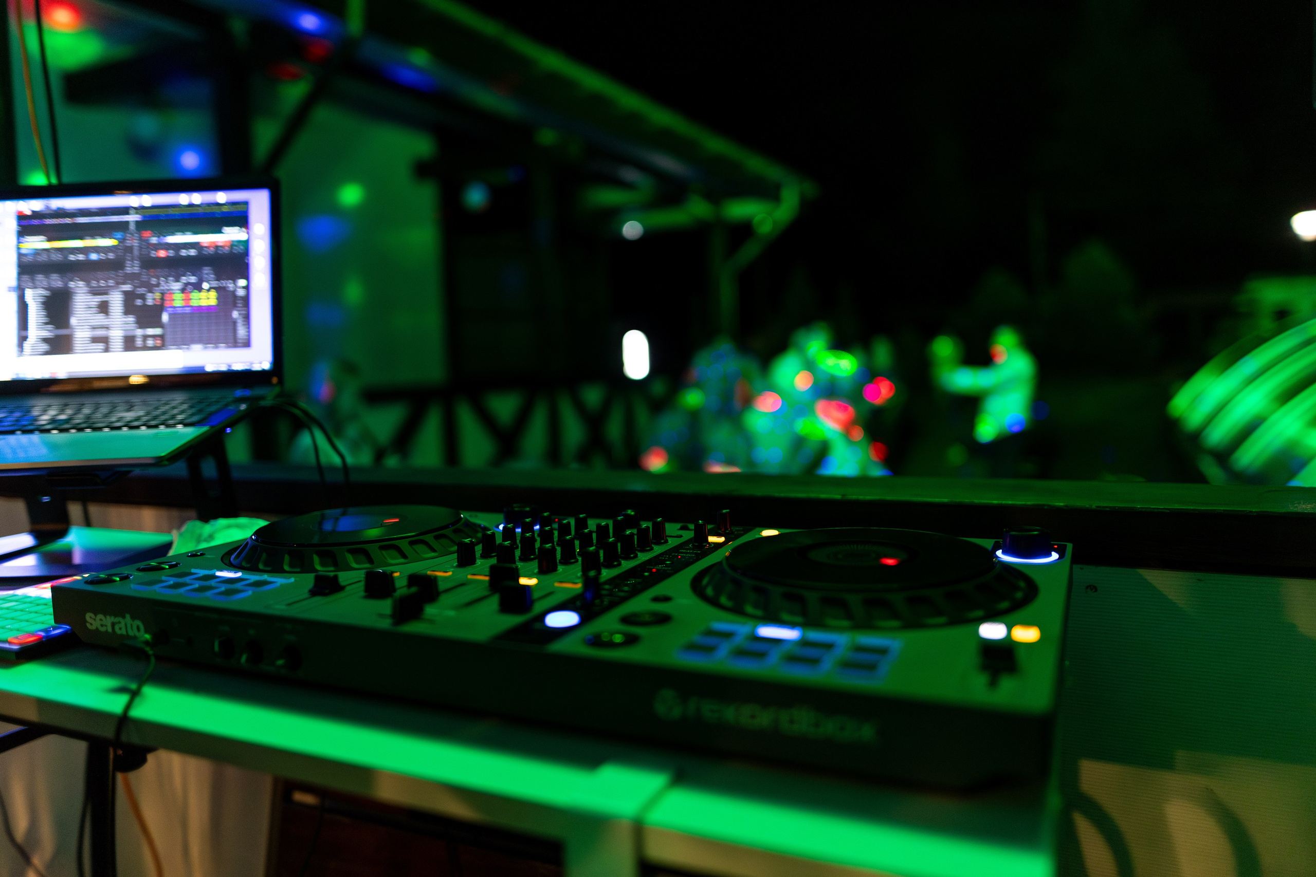 Свадебная фотосессия Дениса и Юли. Профессиональный интерьерный и репортажный фотограф Минск и РБ. Максим Орлов