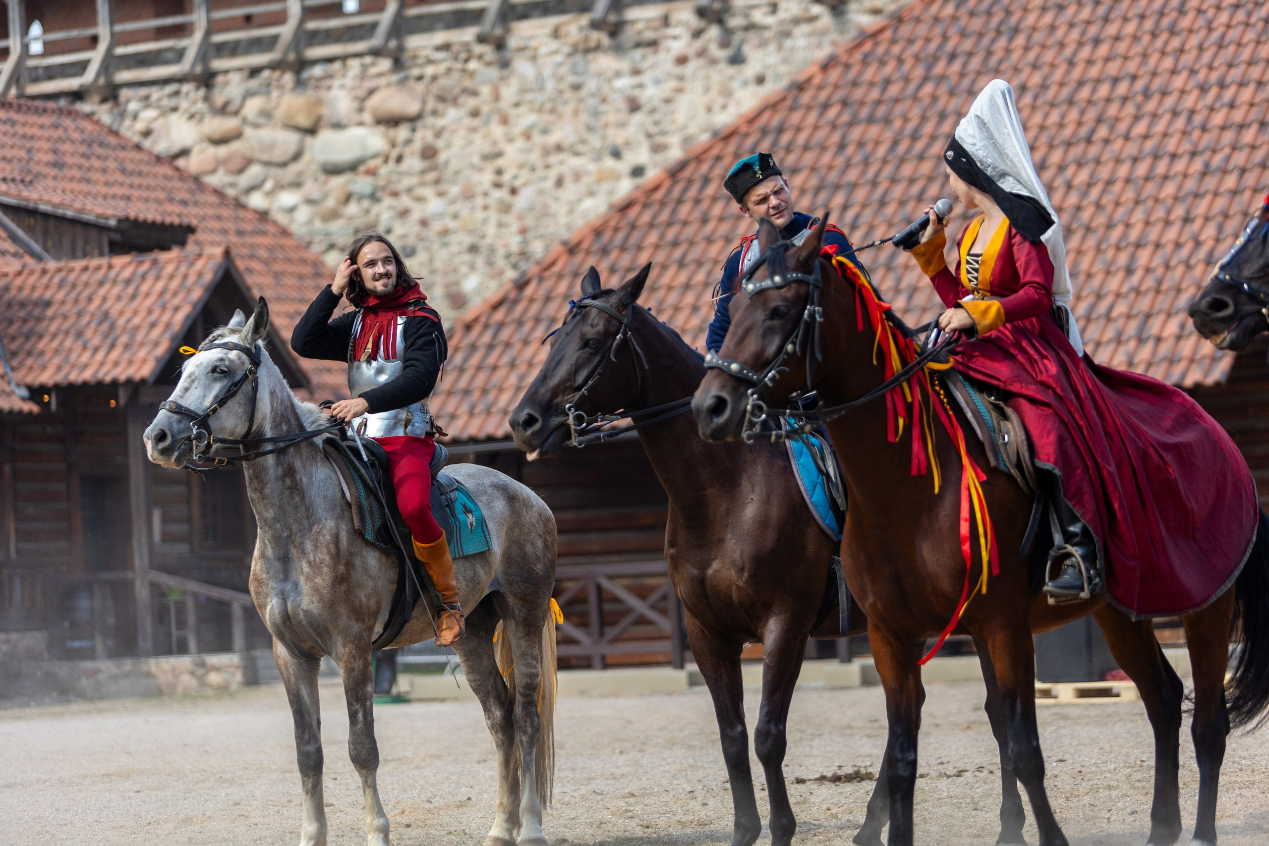 Выступление «Золотой шпоры» на празднике города Лиды. Профессиональный интерьерный и репортажный фотограф Минск и РБ. Максим Орлов